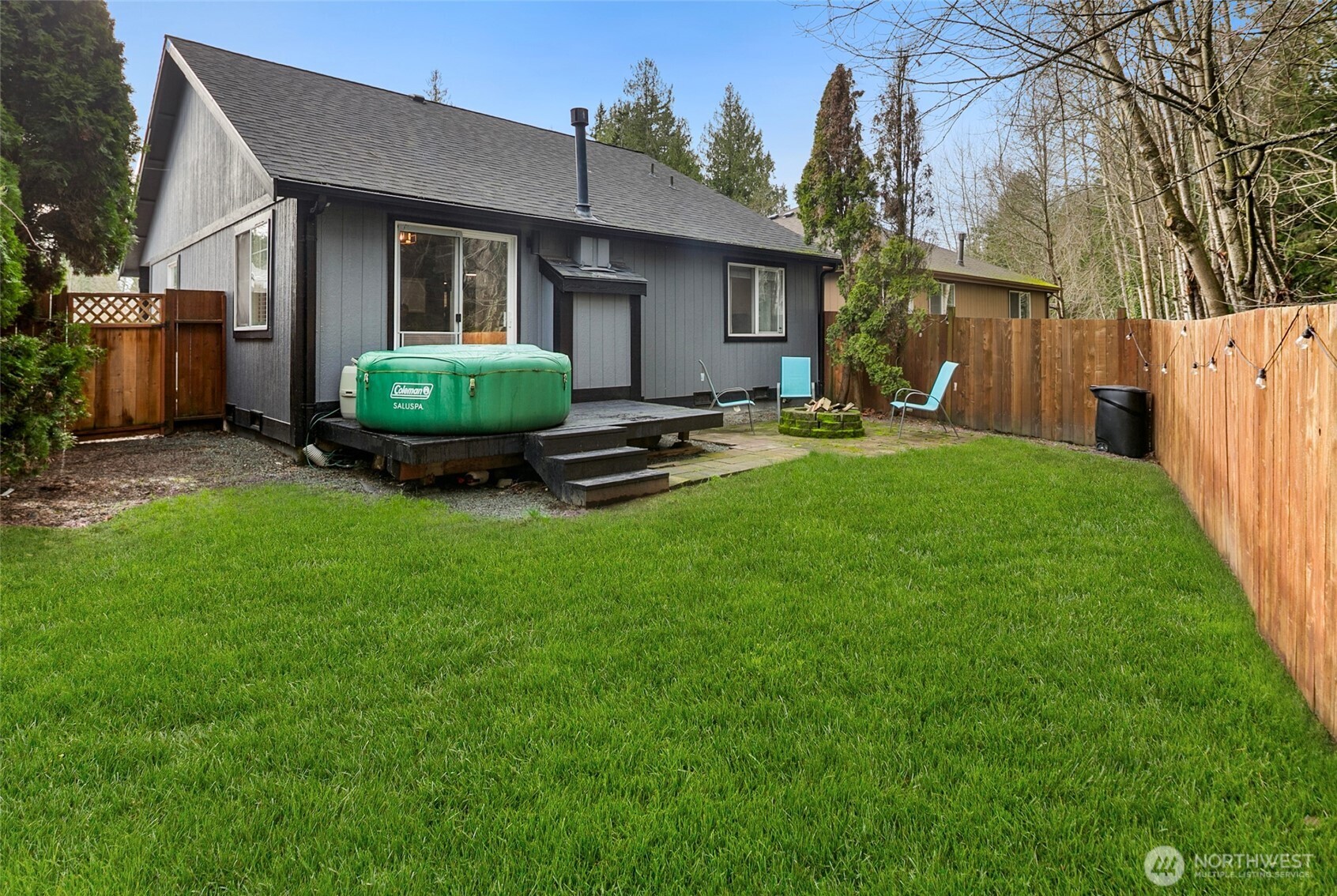 8215 1st Street SE