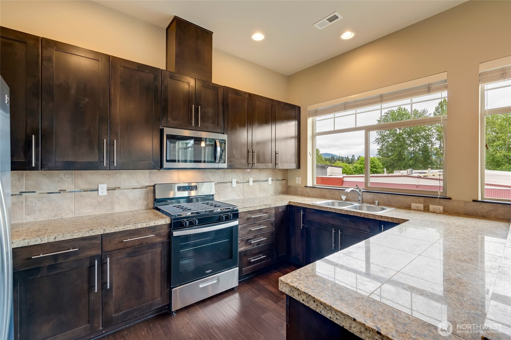 4020 NE 3rd Place Unit: B