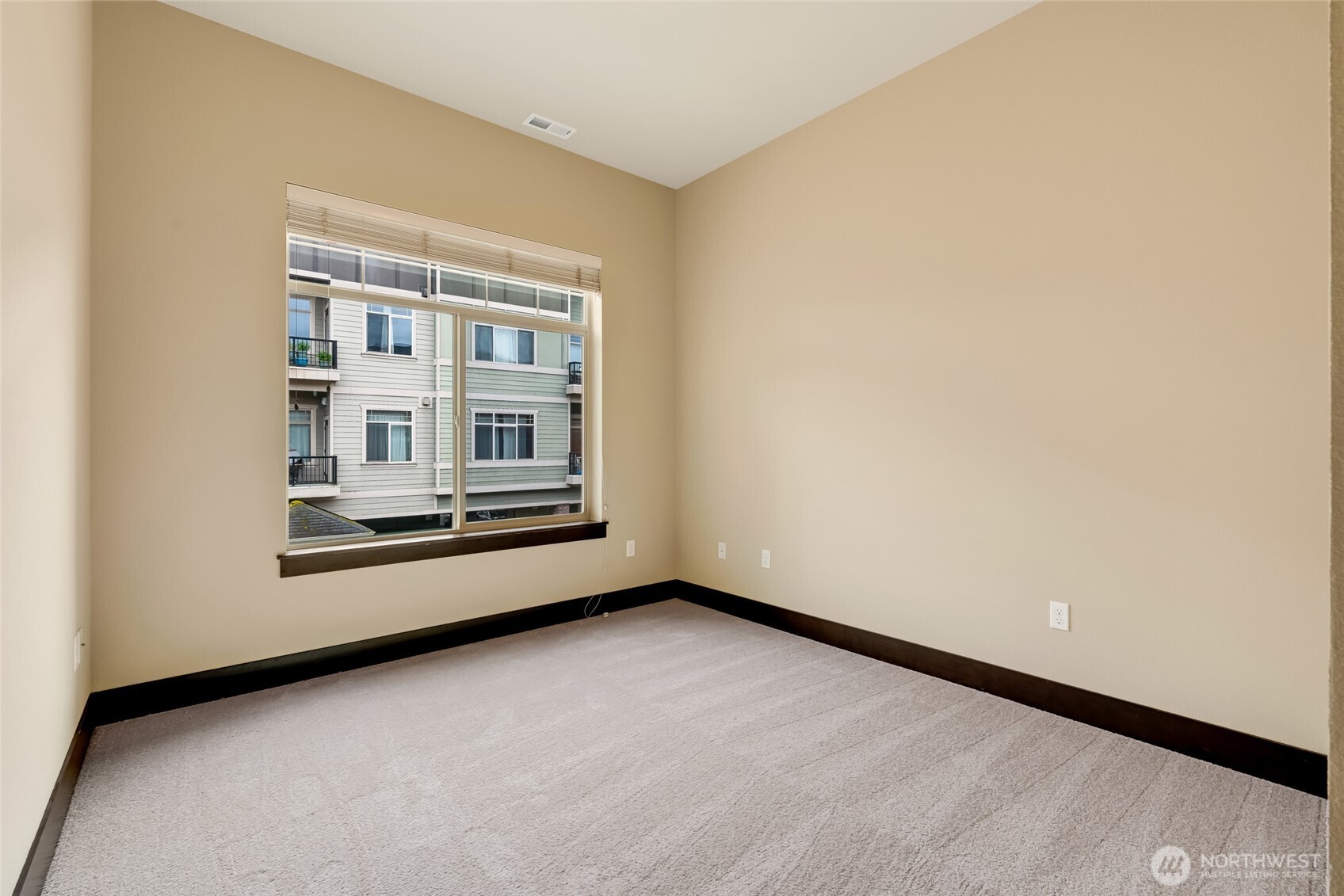 4020 NE 3rd Place Unit: B