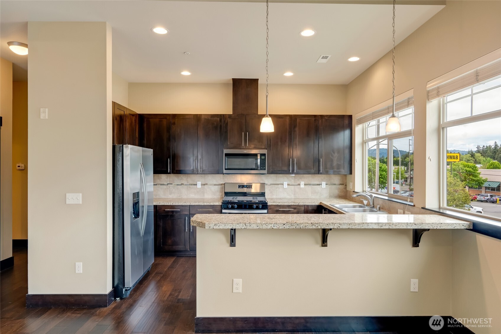 4020 NE 3rd Place Unit: B