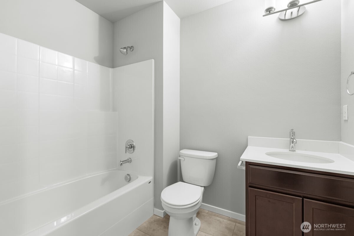 8119 108th Street NE Unit: 2A
