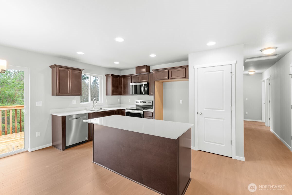 8119 108th Street NE Unit: 2A