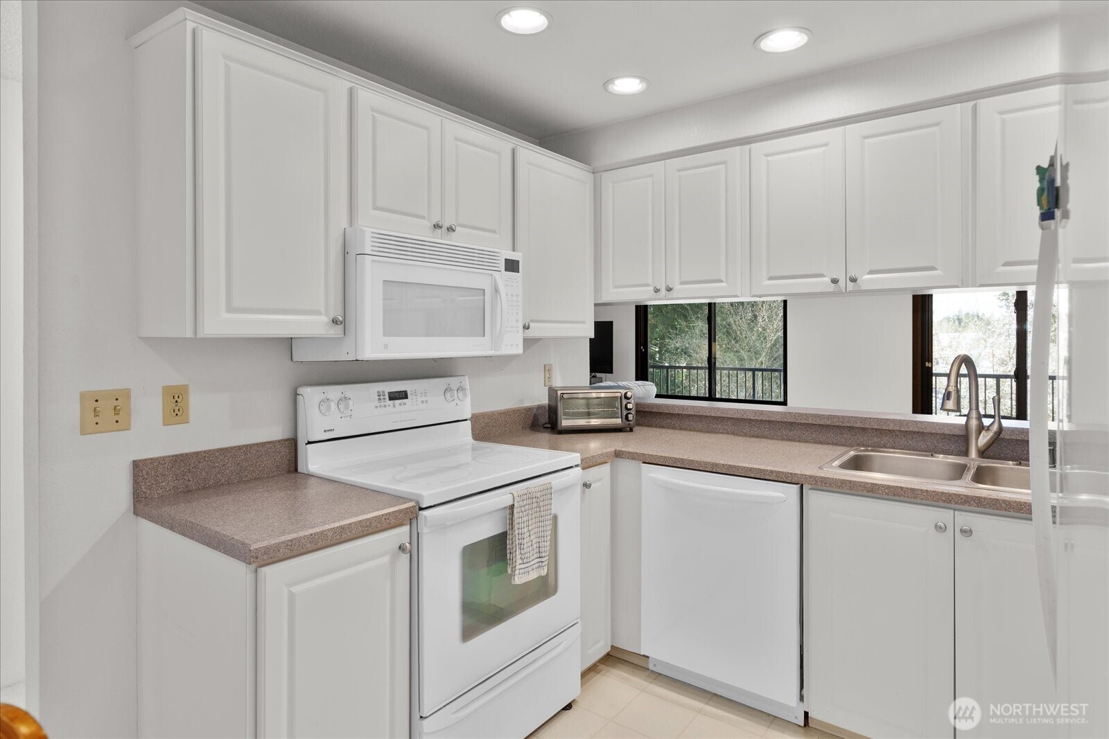 11615 127th Lane NE Unit: A1