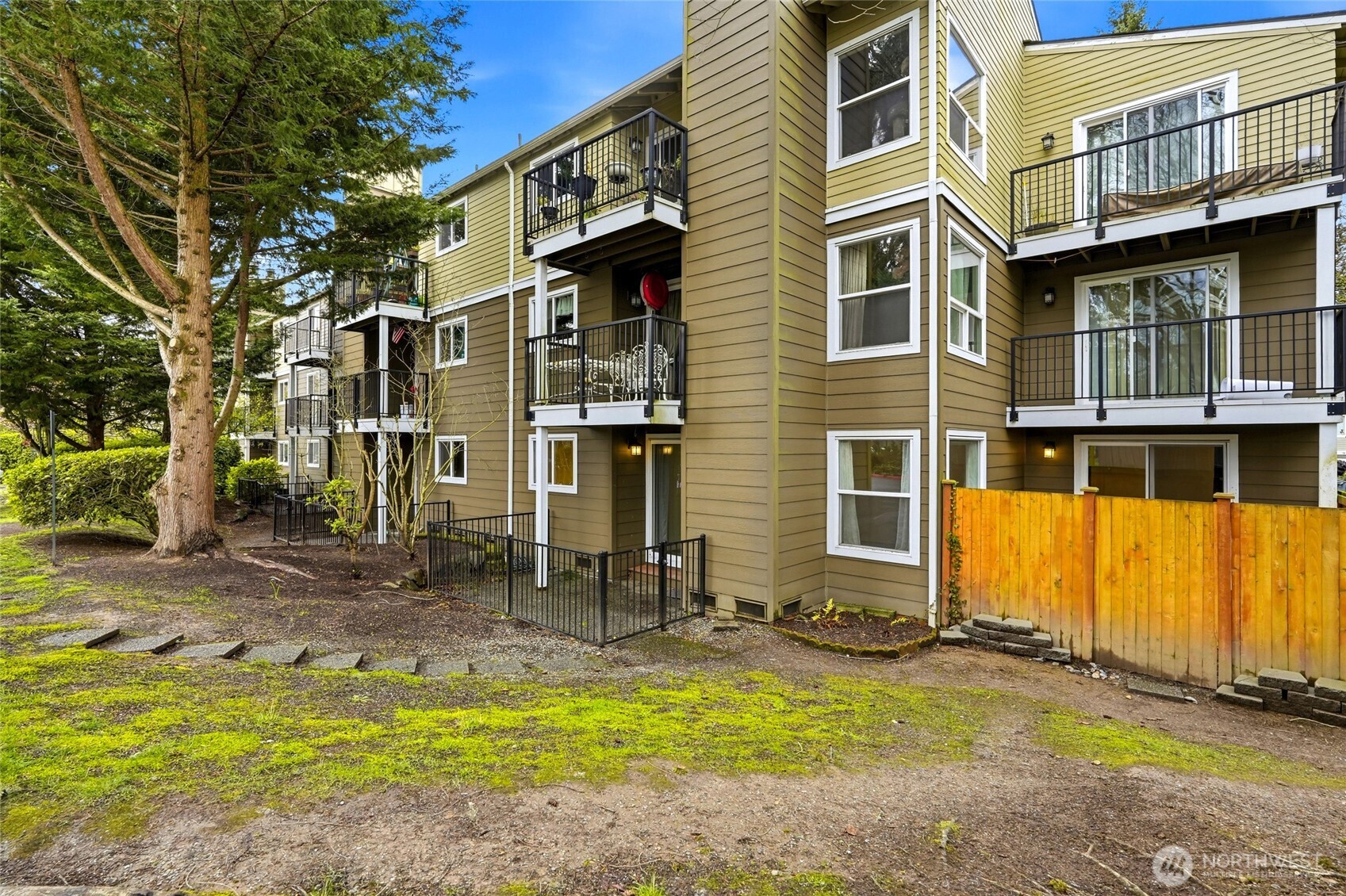 820 Cady Road Unit: H101