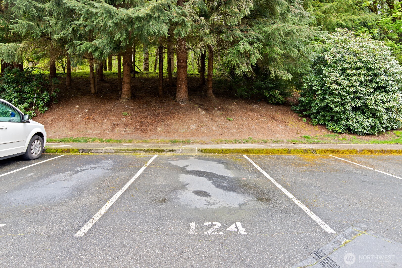 15809 Waynita Way NE Unit: G204