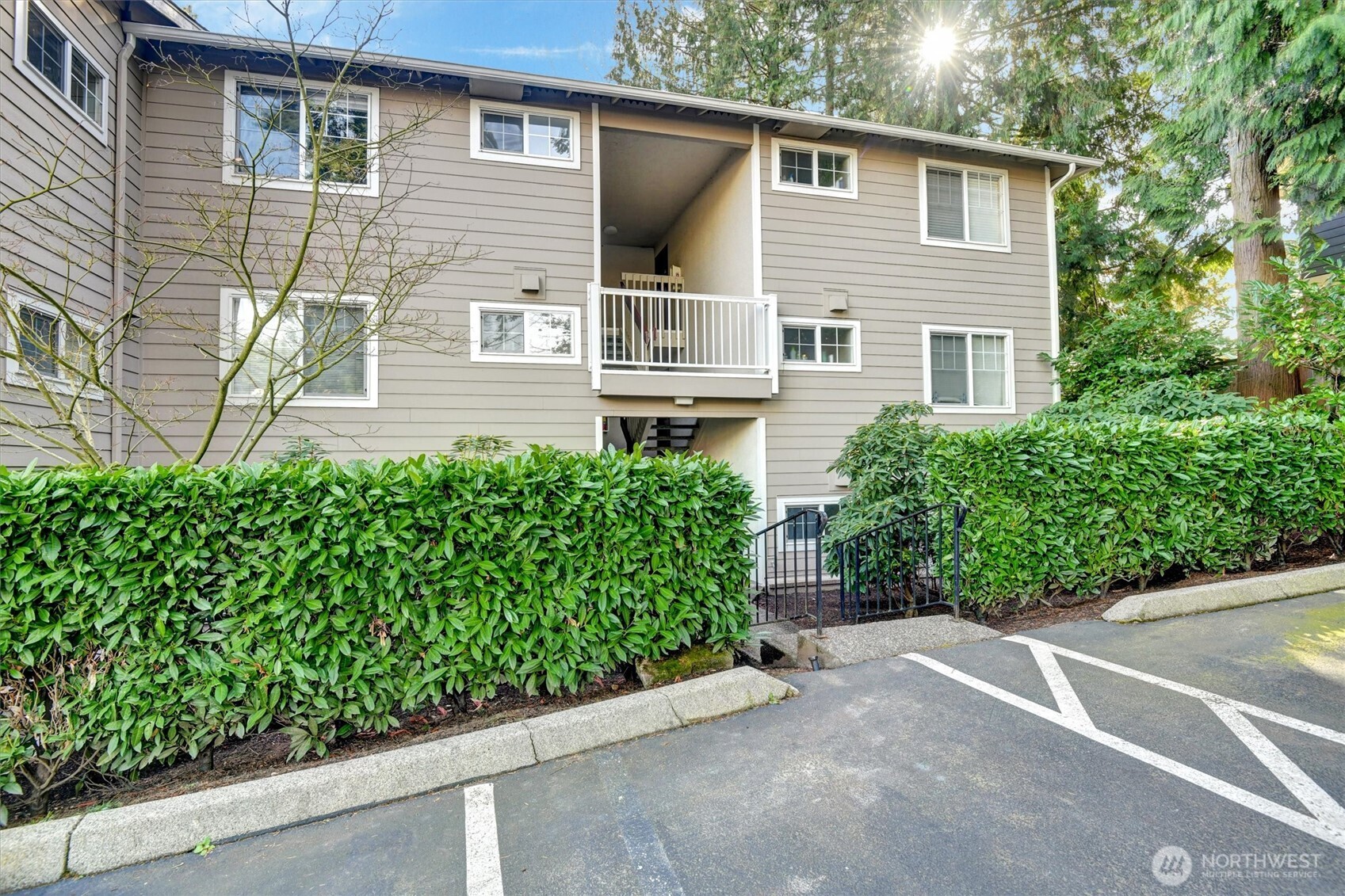 1127 N 198th Street Unit: A303