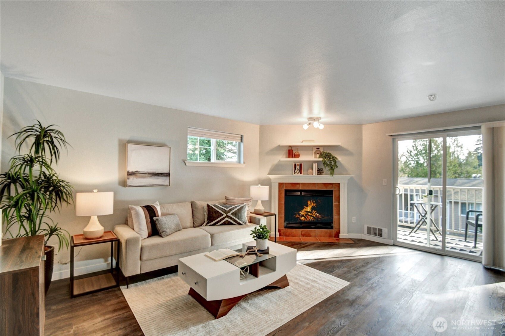 1127 N 198th Street Unit: A303