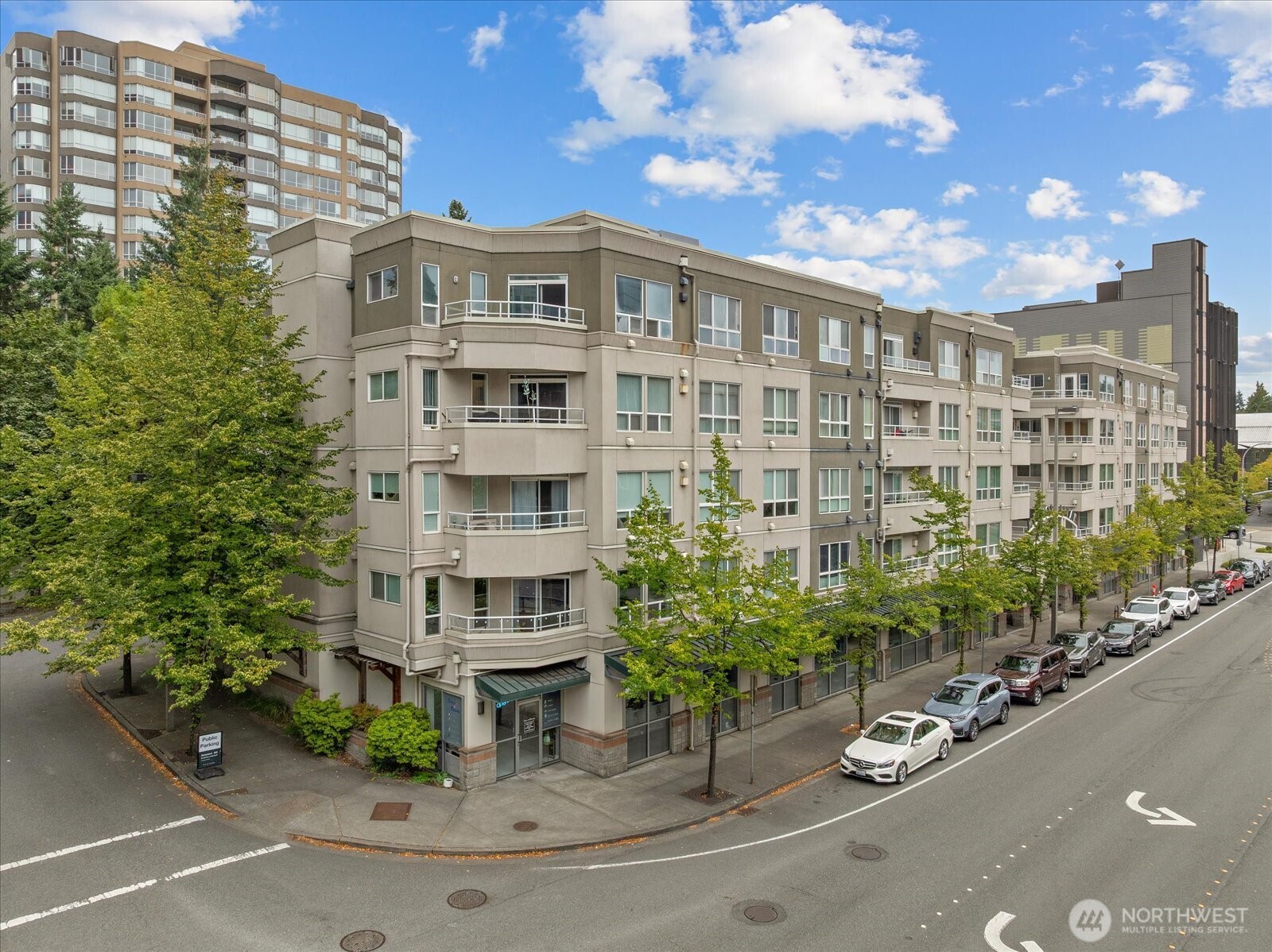 925 110th Avenue NE Unit: PH05