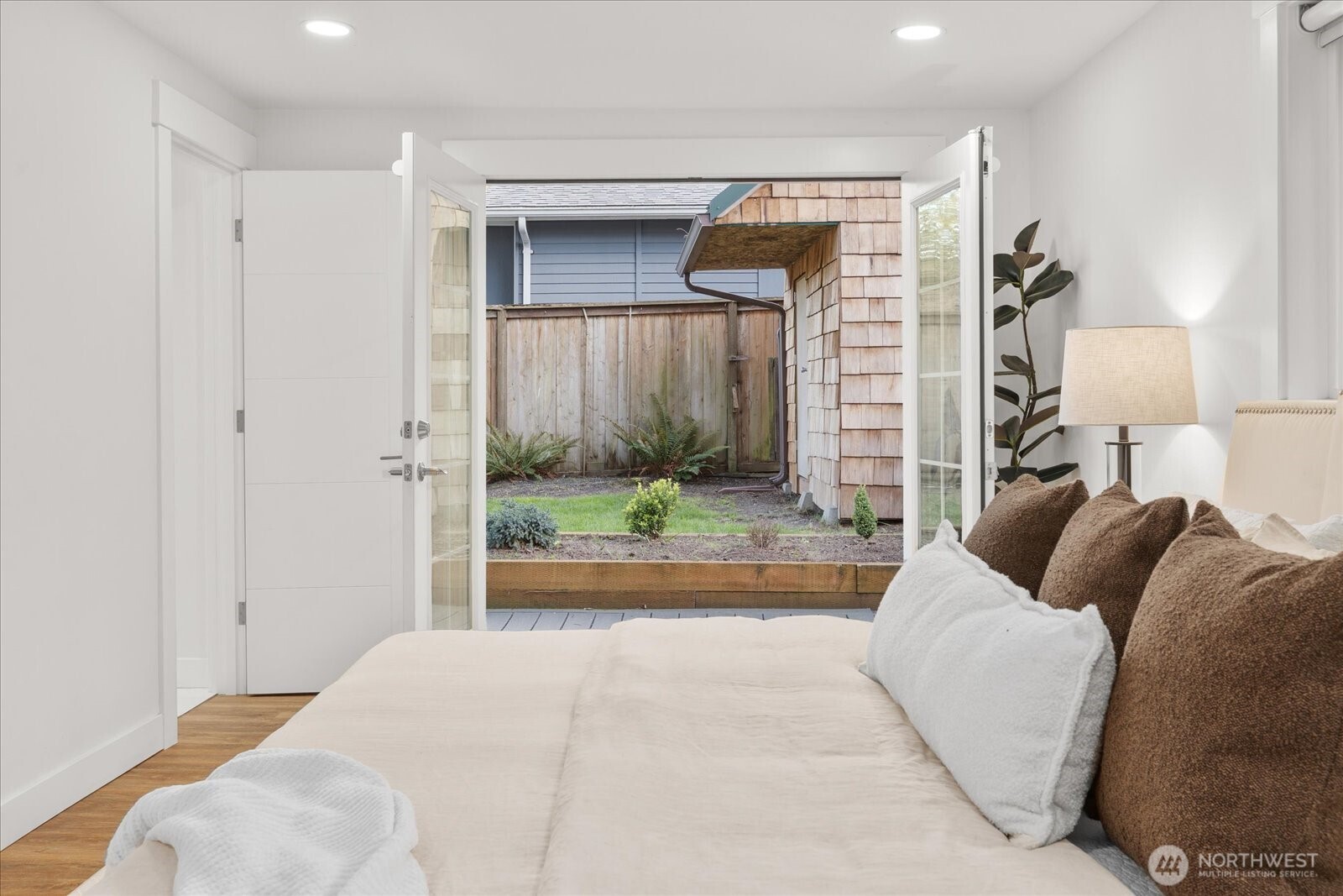 3809 NE 105th Street