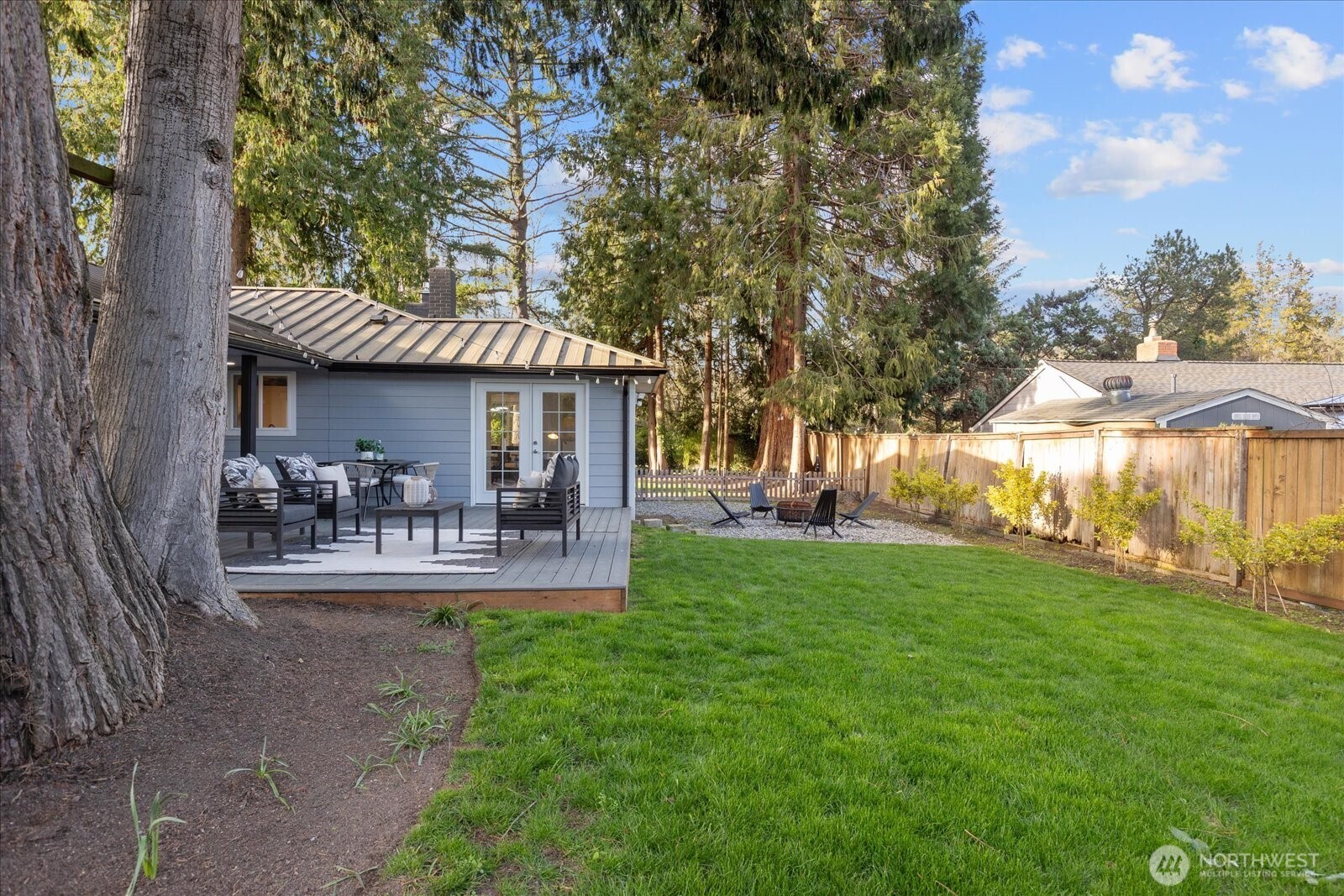 3809 NE 105th Street