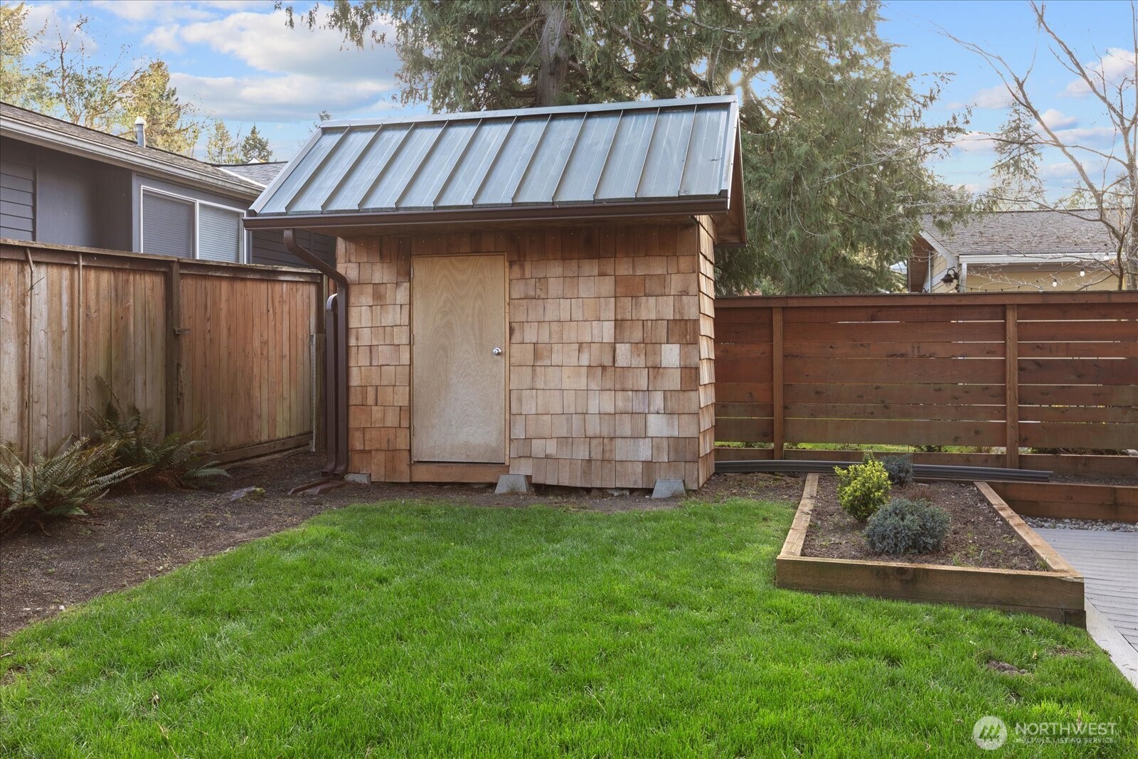 3809 NE 105th Street