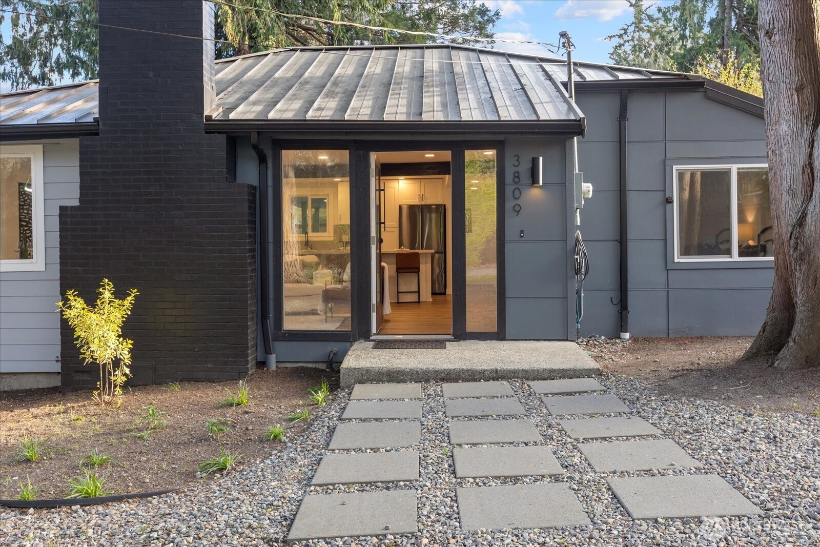 3809 NE 105th Street