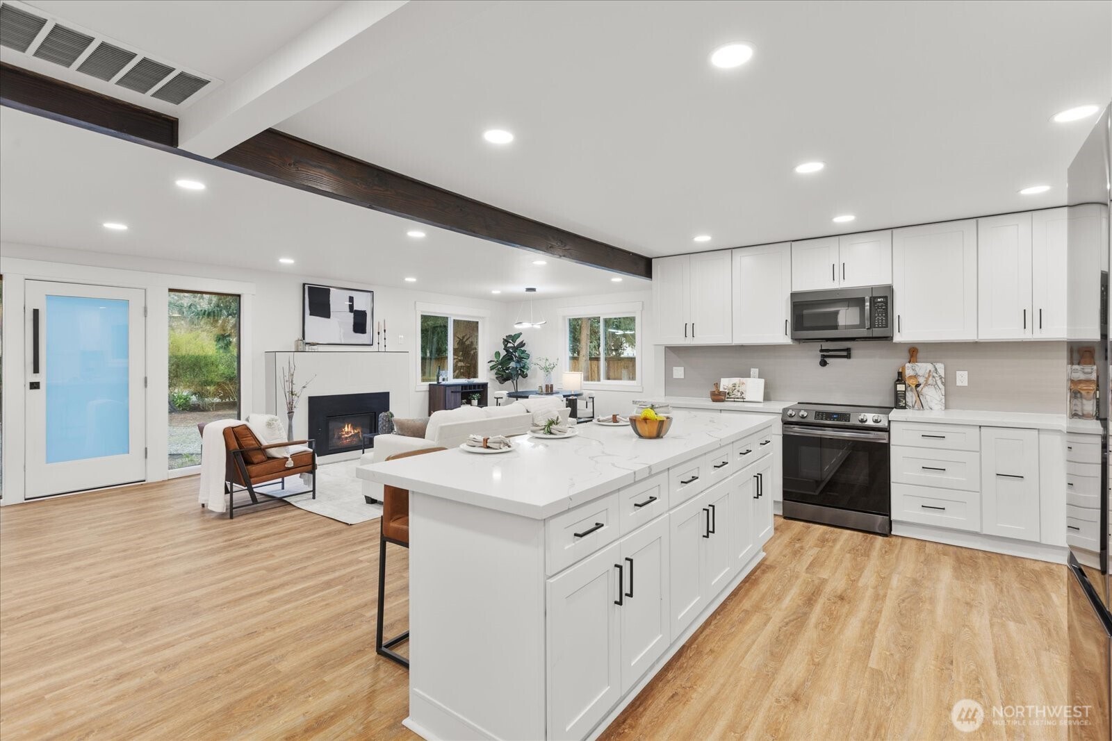 3809 NE 105th Street