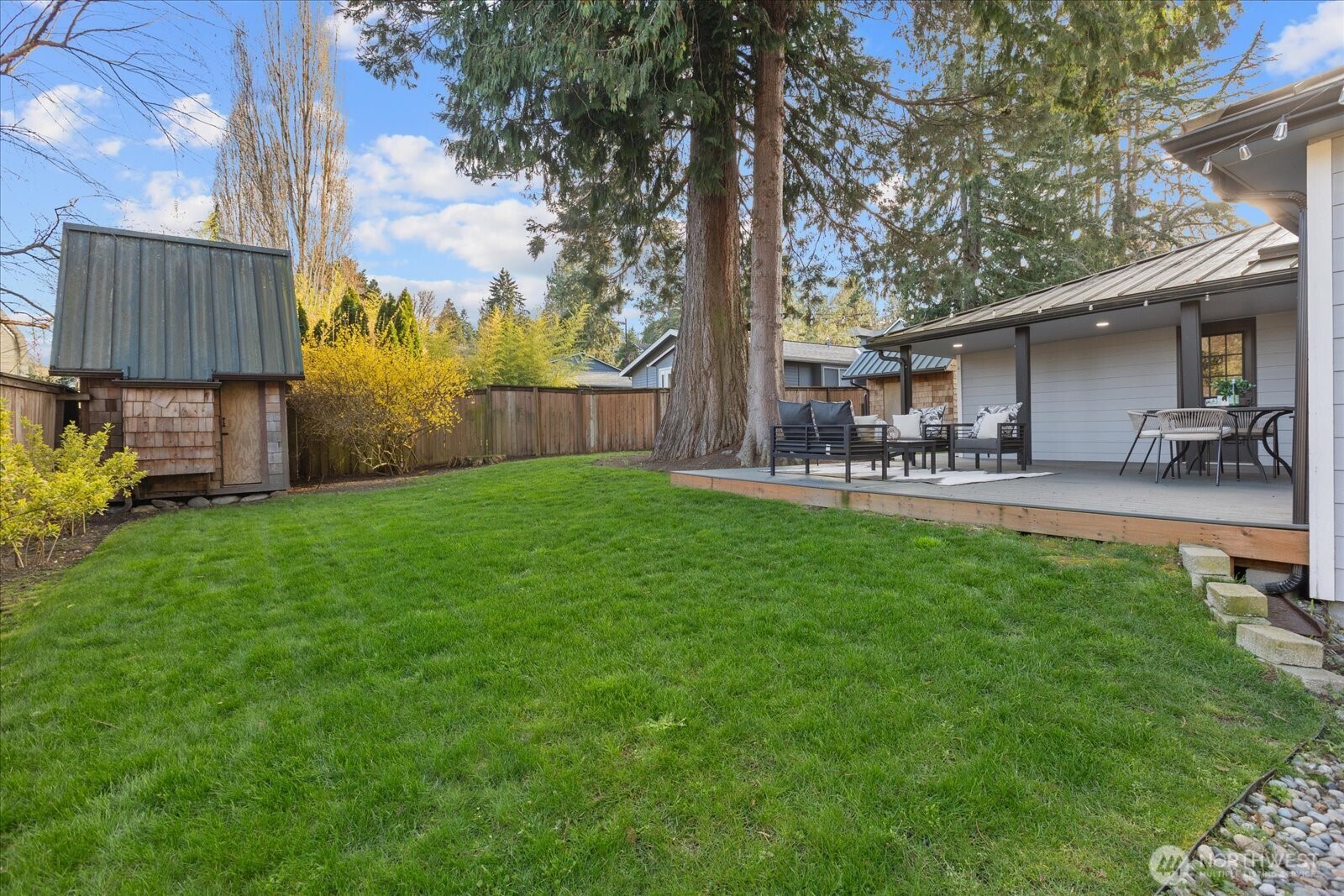 3809 NE 105th Street