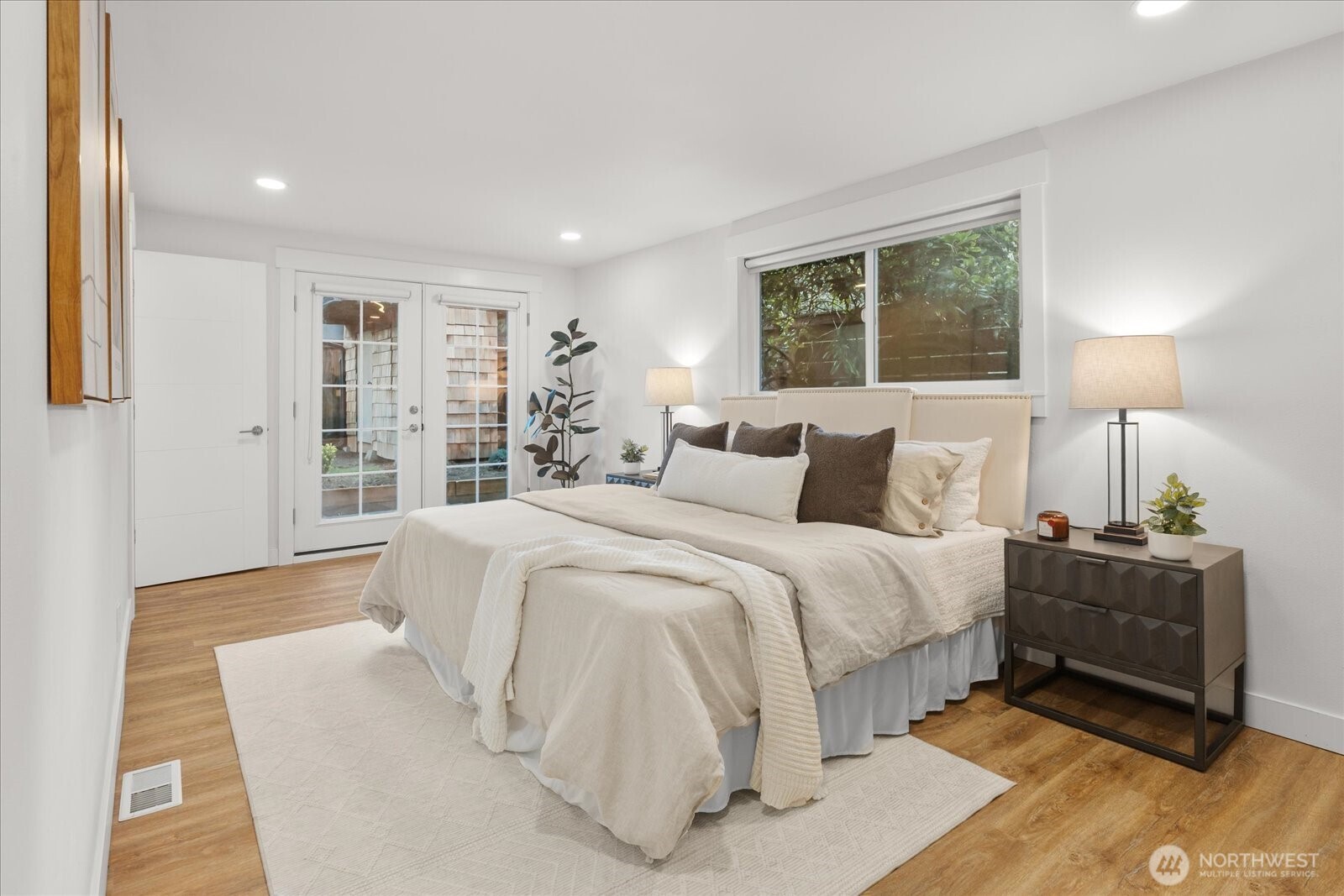 3809 NE 105th Street