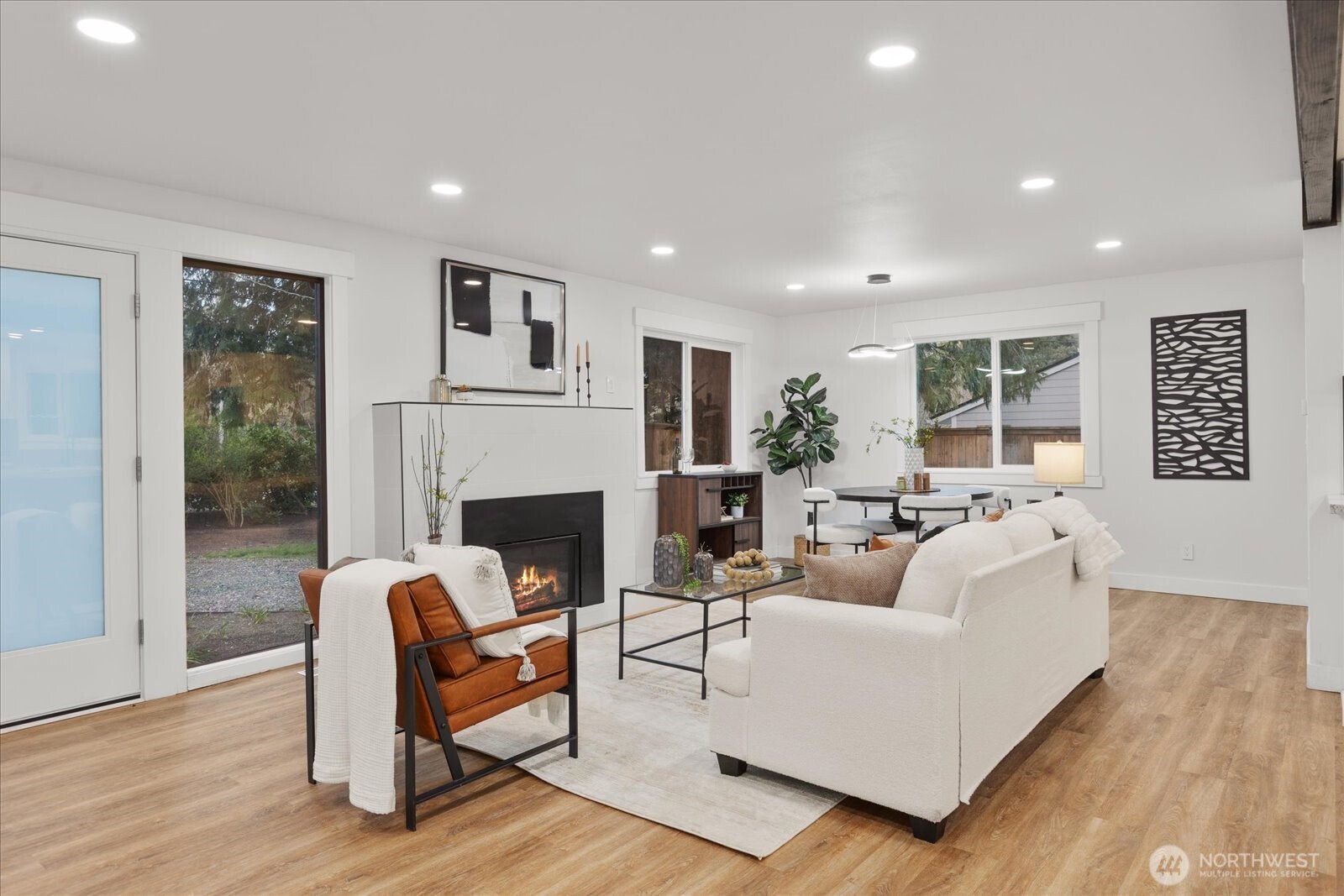 3809 NE 105th Street