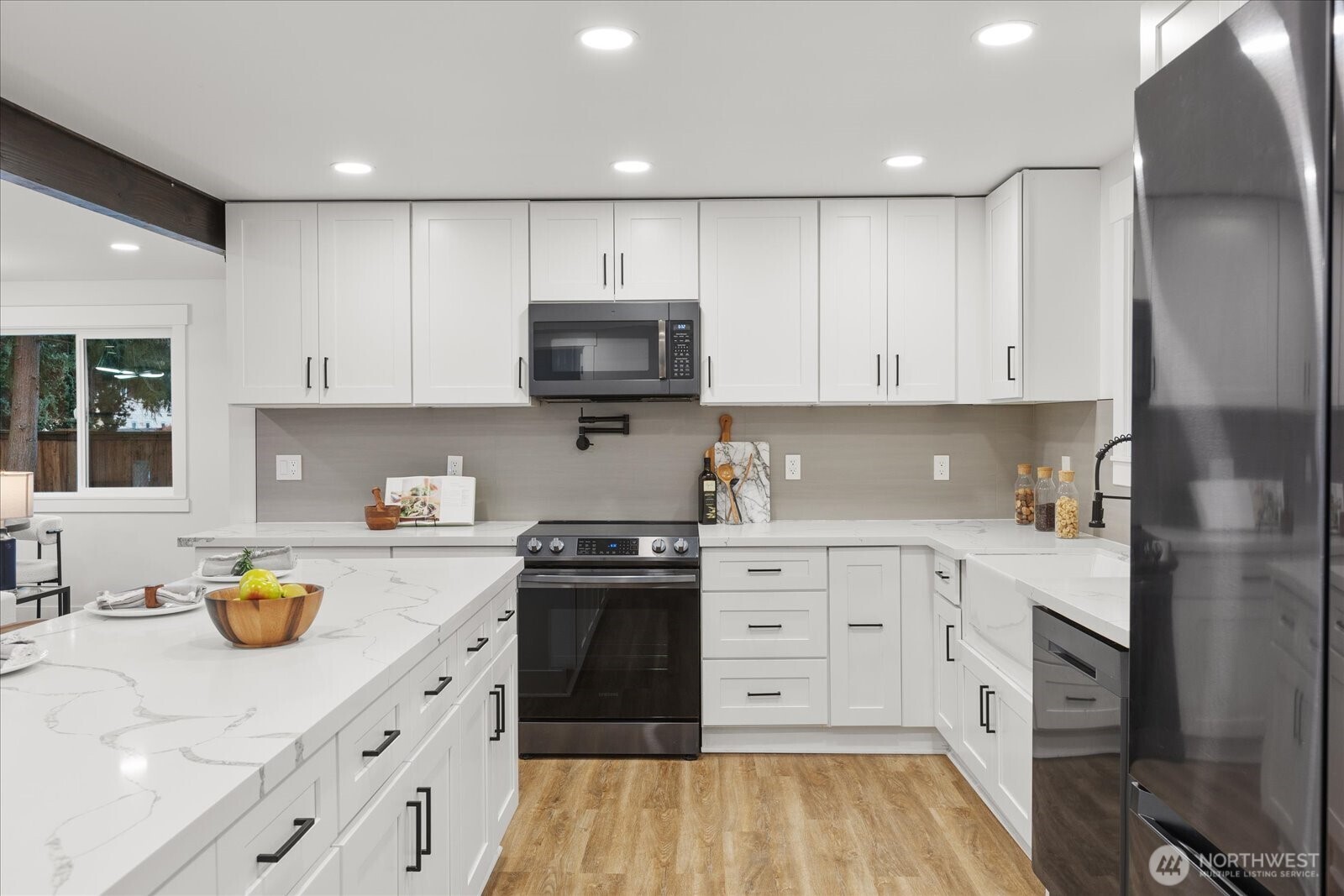 3809 NE 105th Street