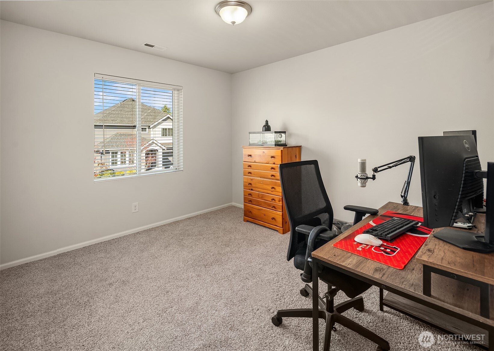 10502 189th Street E