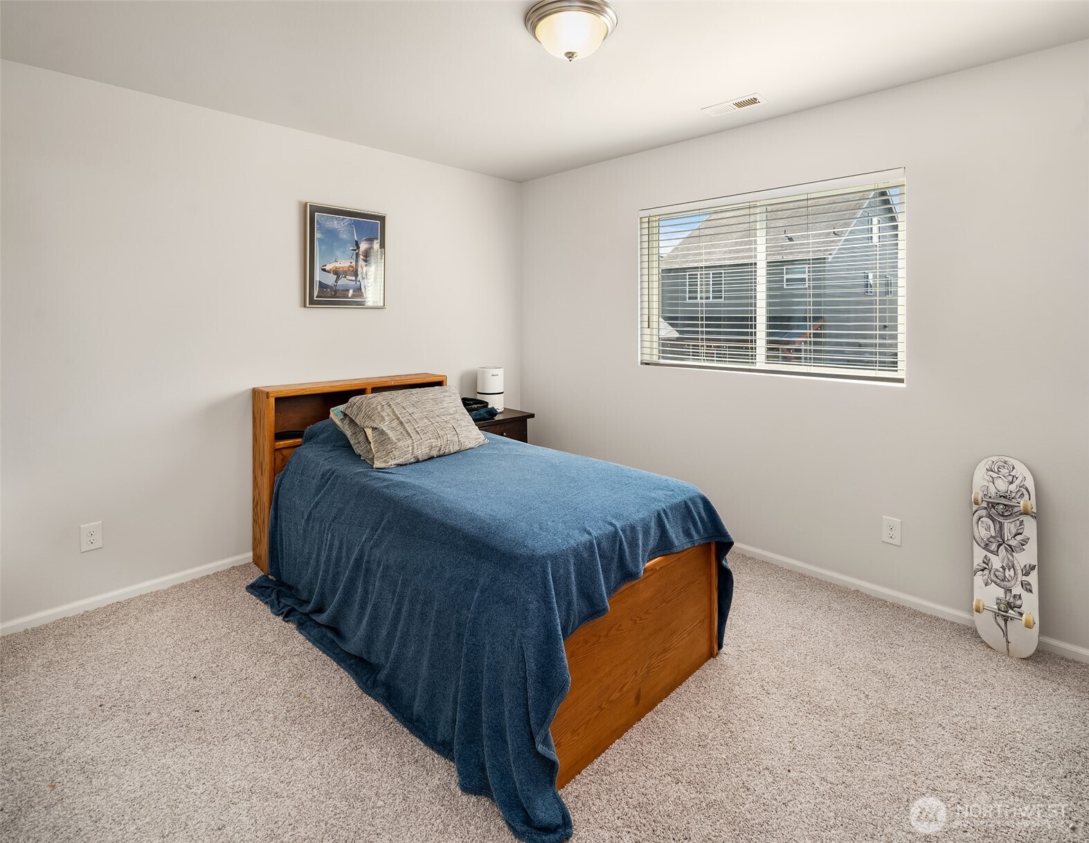 10502 189th Street E