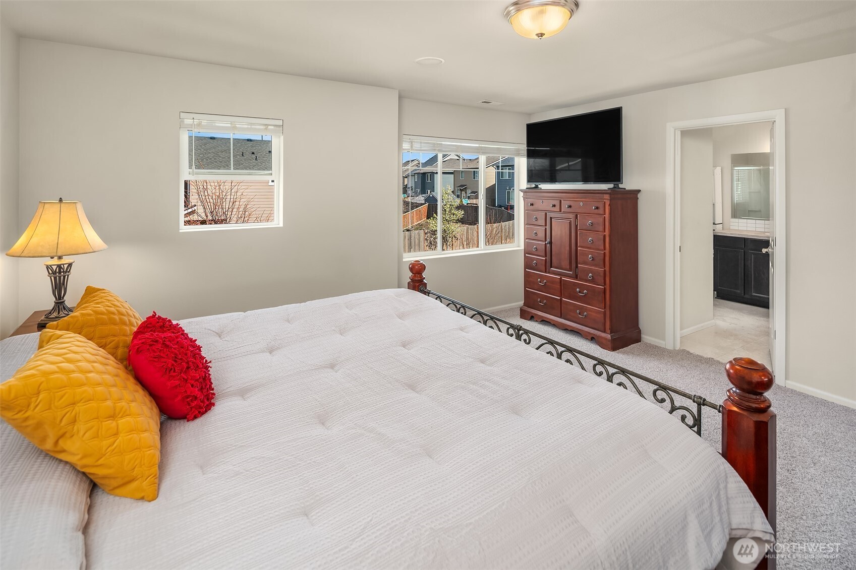 10502 189th Street E