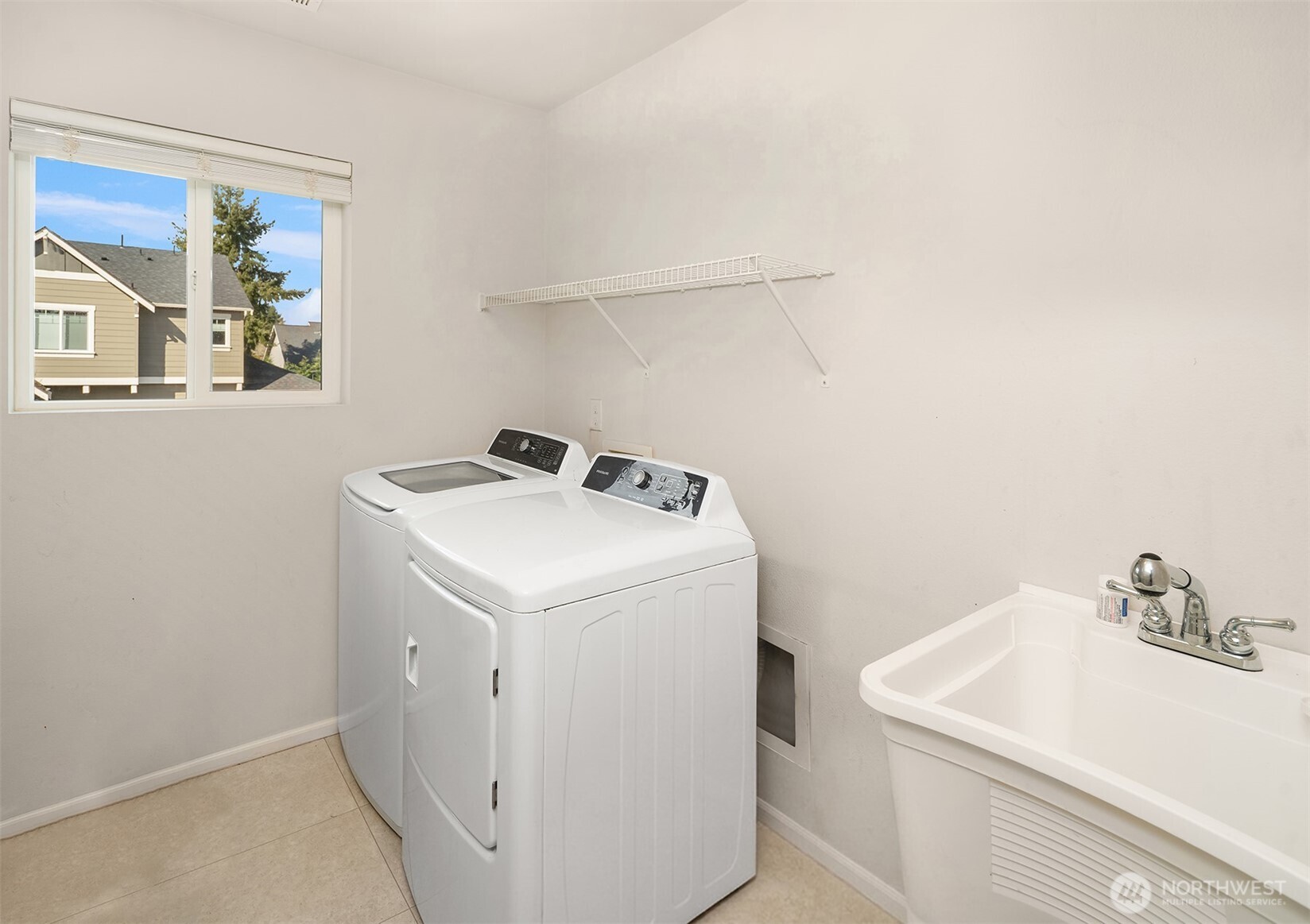 10502 189th Street E