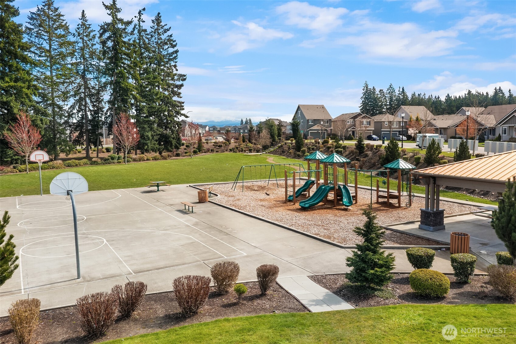 10502 189th Street E