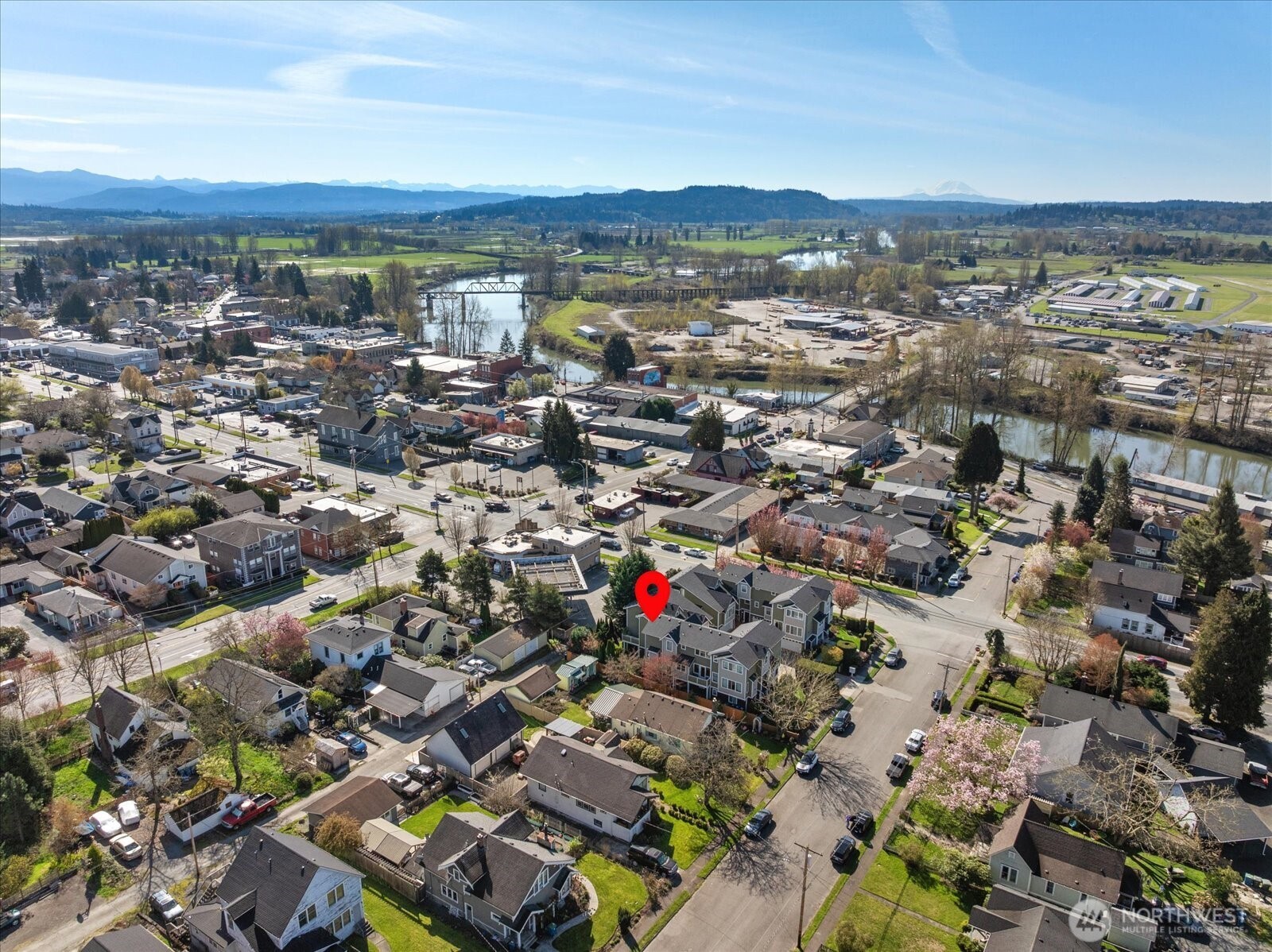 205 Avenue E Unit: B