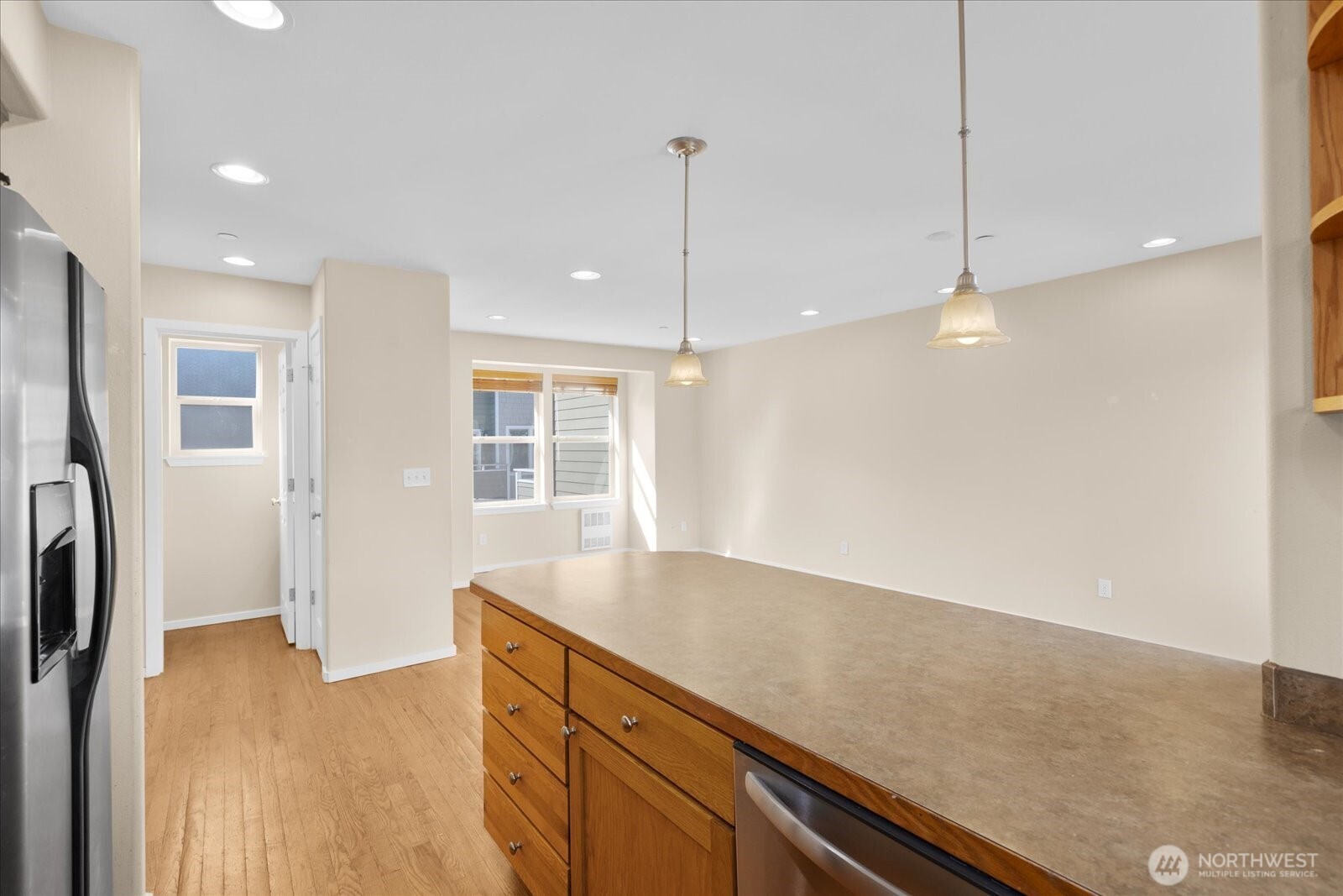 205 Avenue E Unit: B