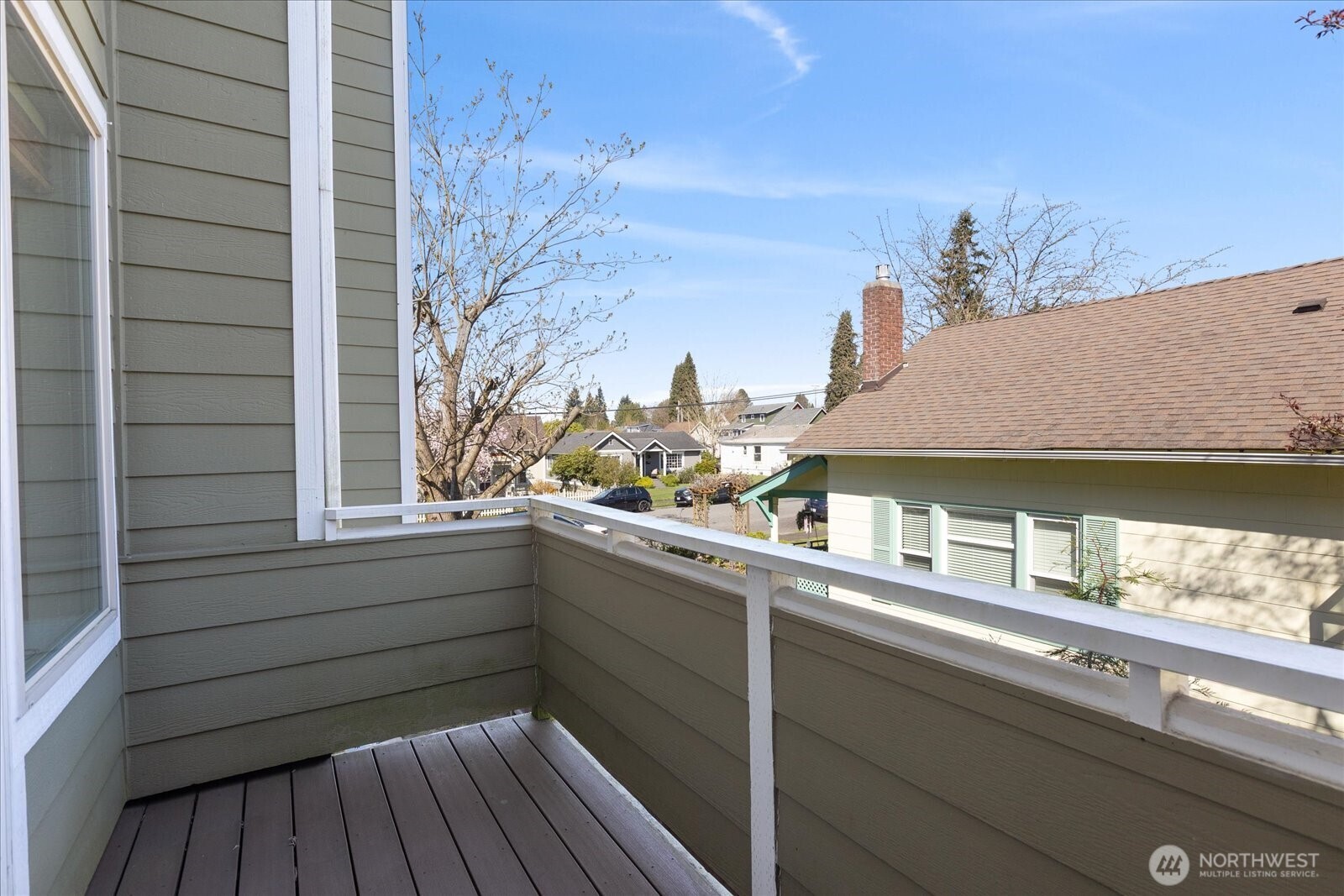 205 Avenue E Unit: B