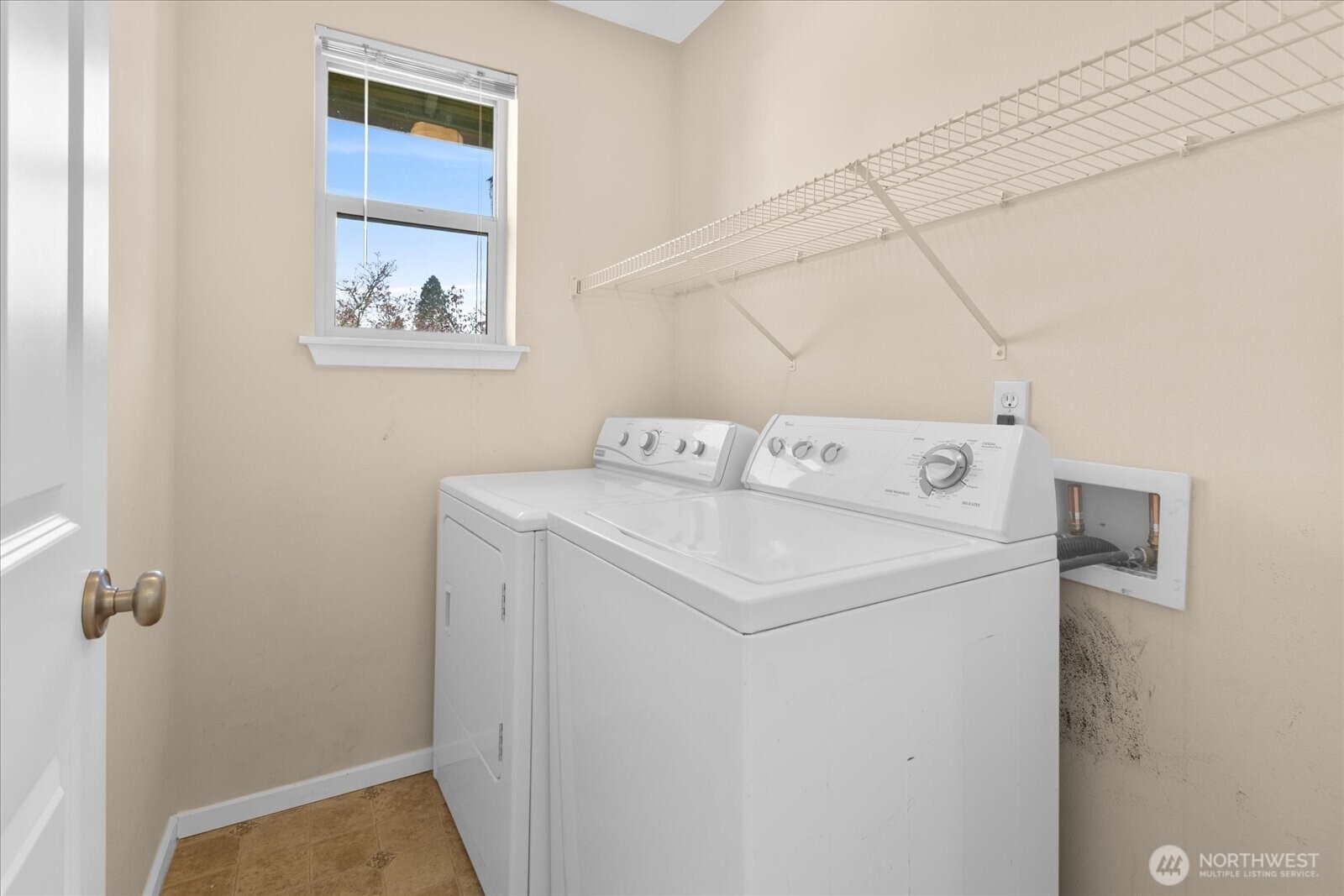 205 Avenue E Unit: B