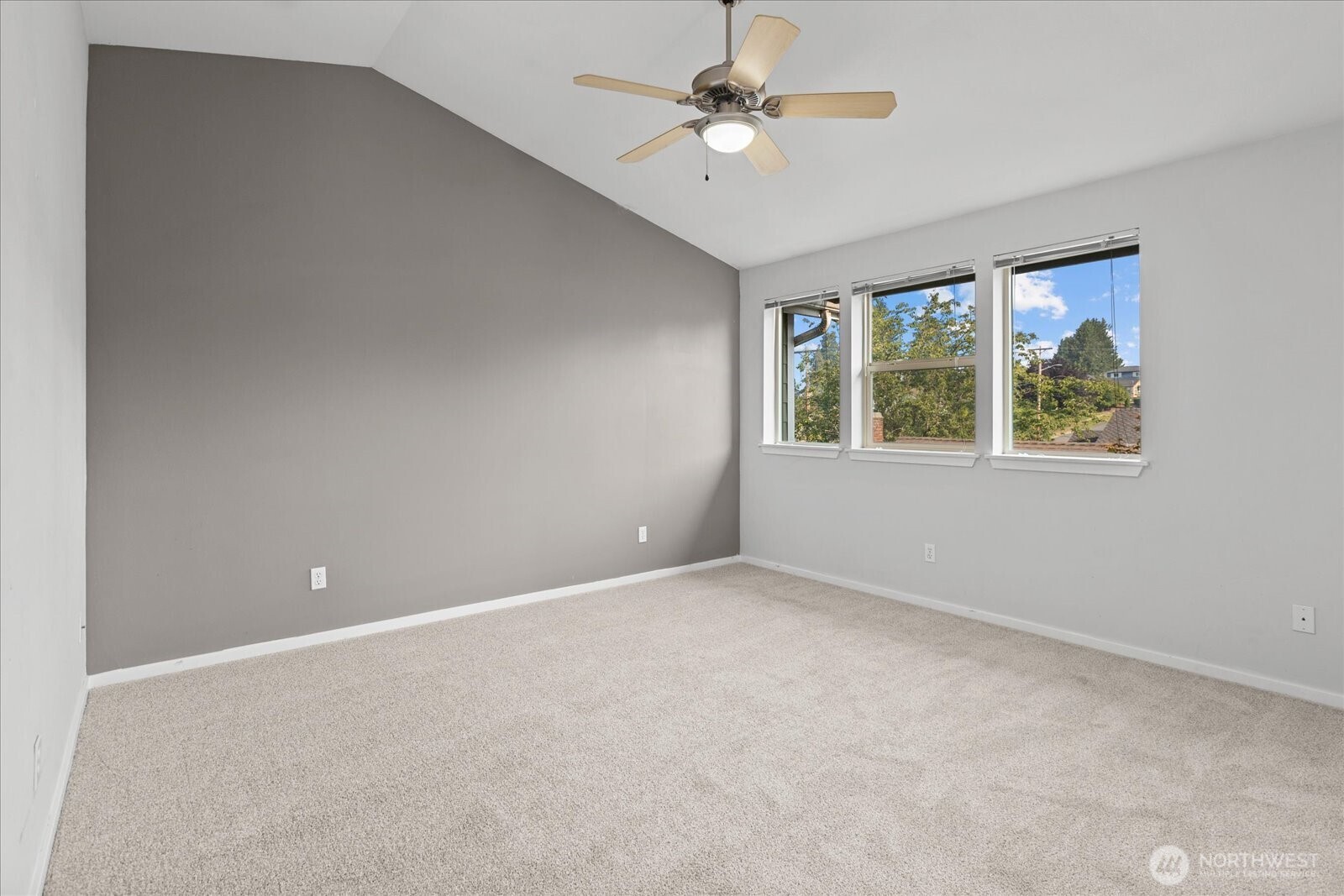 205 Avenue E Unit: B