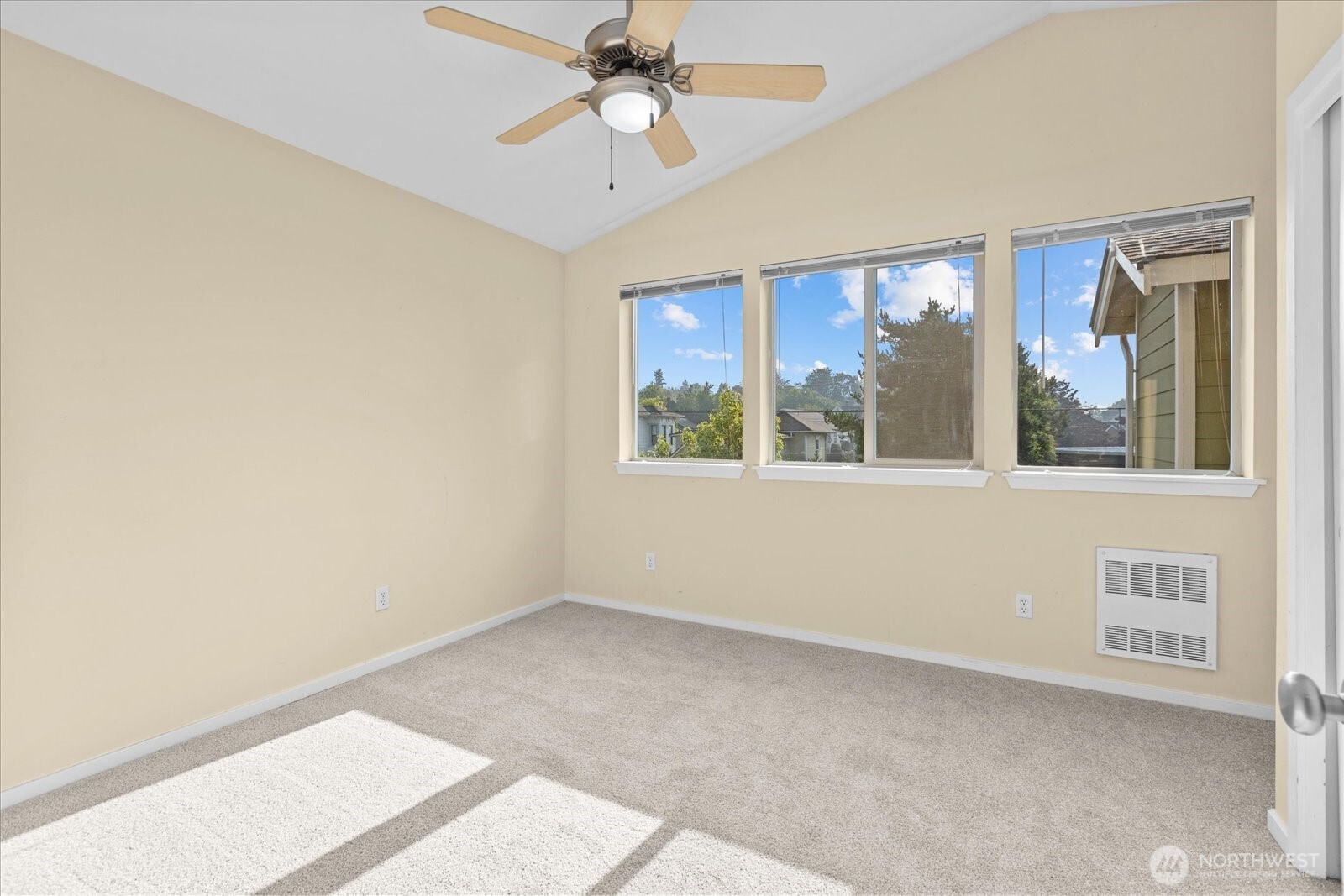 205 Avenue E Unit: B