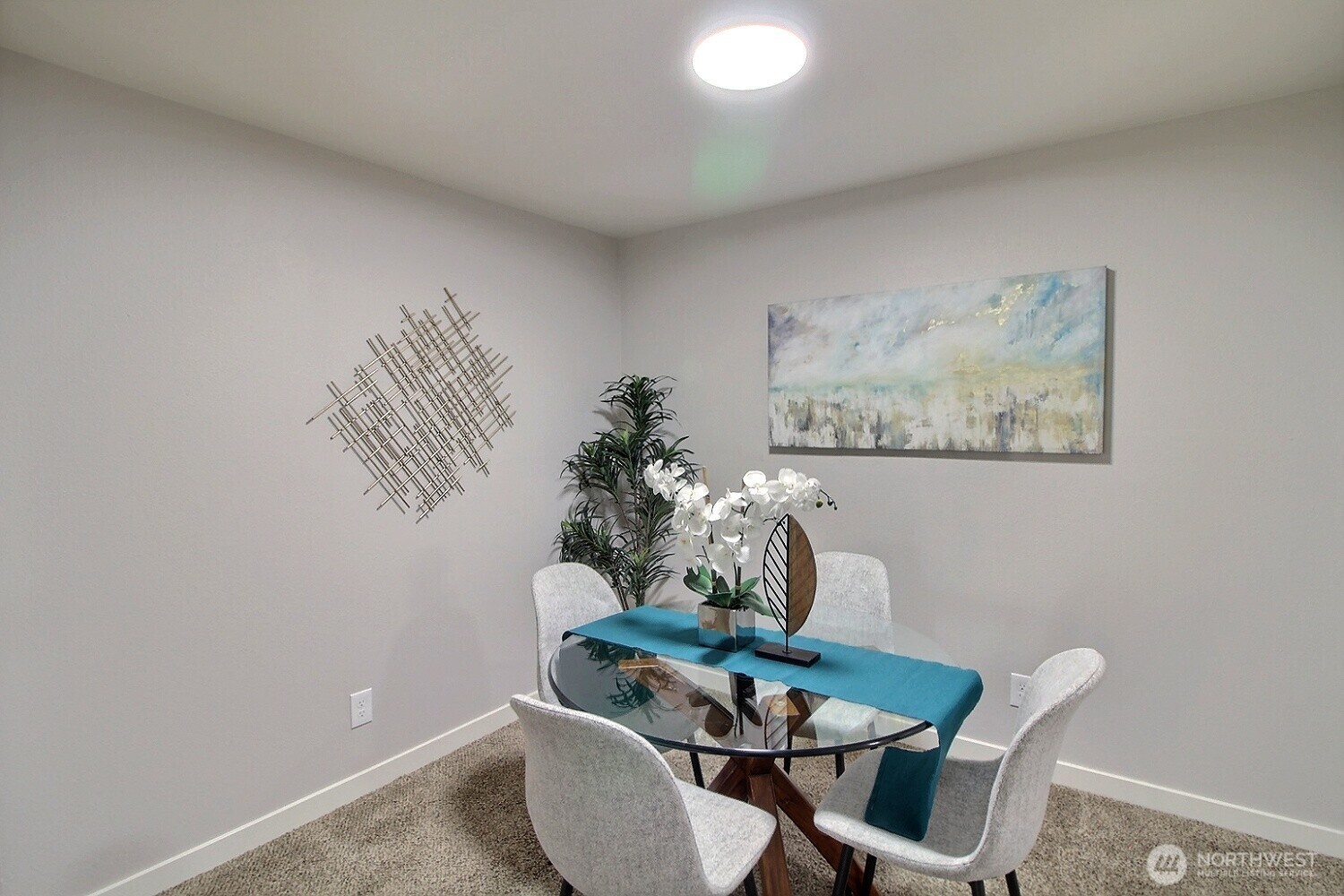 975 Aberdeen Avenue NE Unit: L202