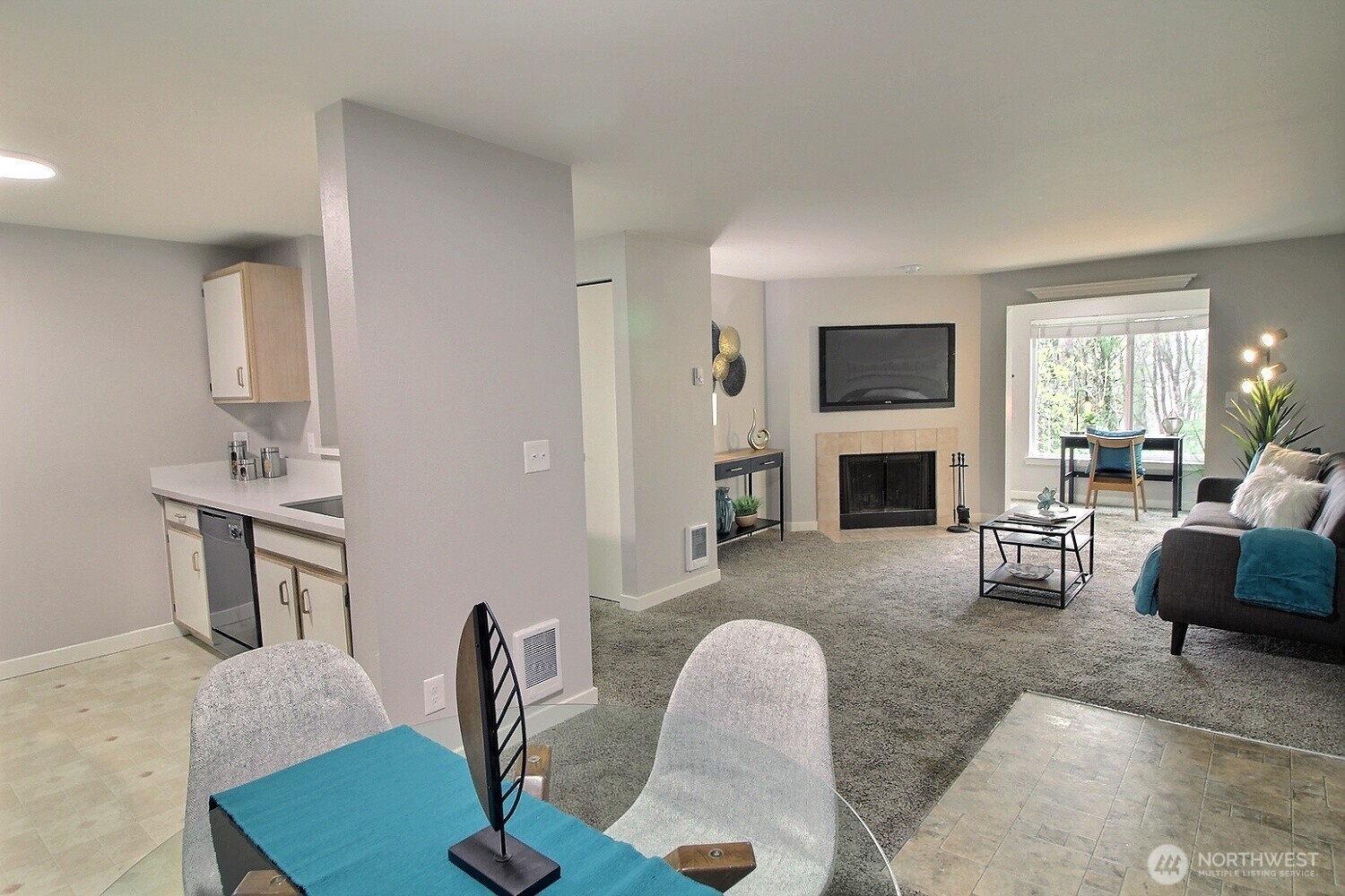 975 Aberdeen Avenue NE Unit: L202
