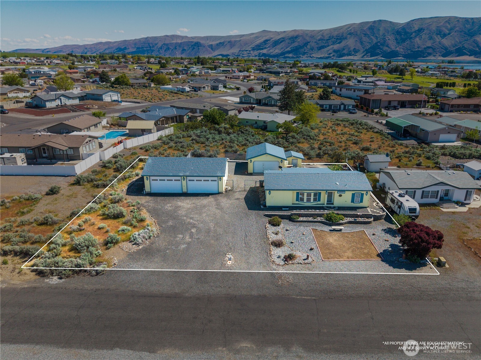 403 Apple Place SW