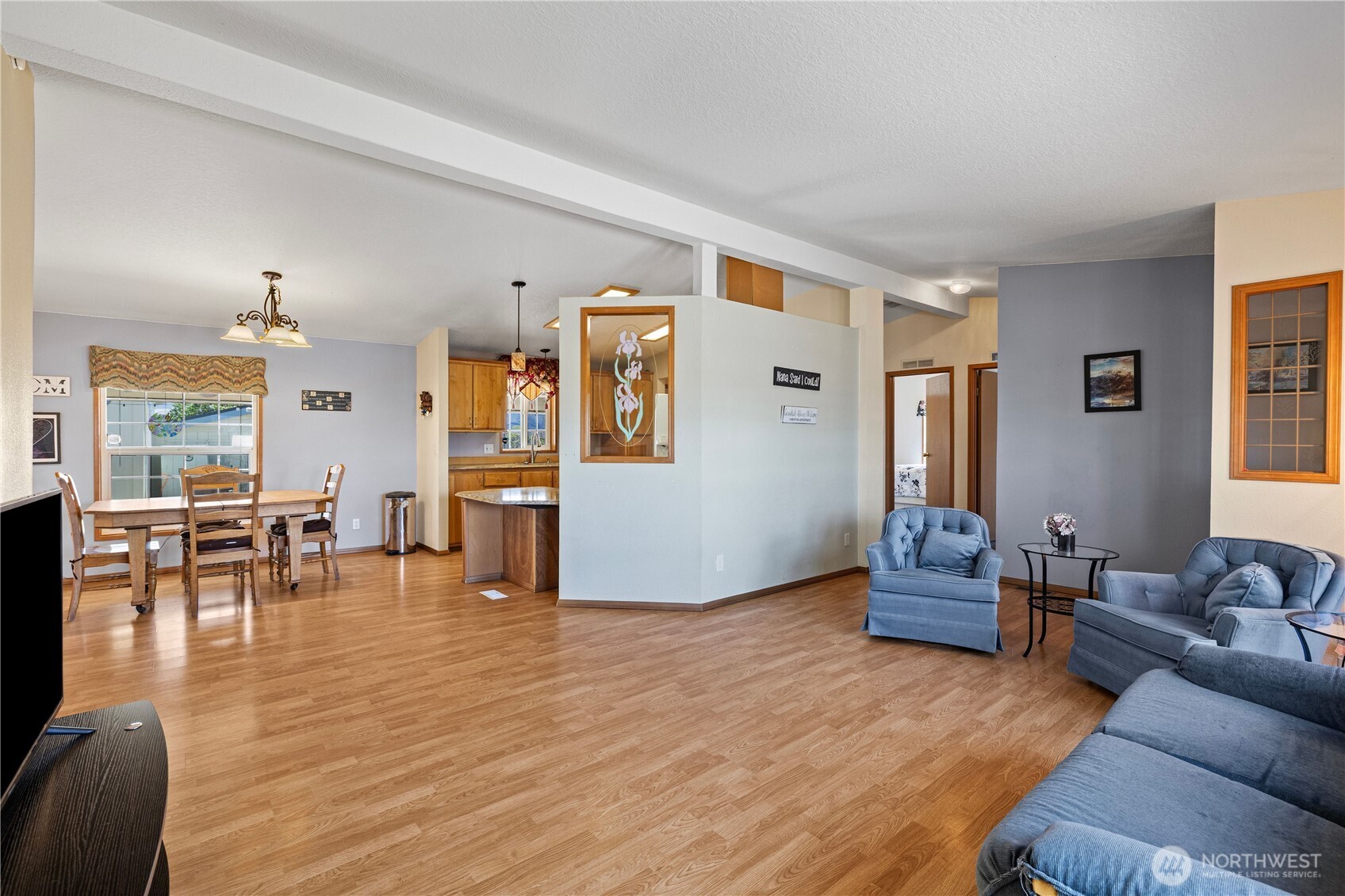 403 Apple Place SW