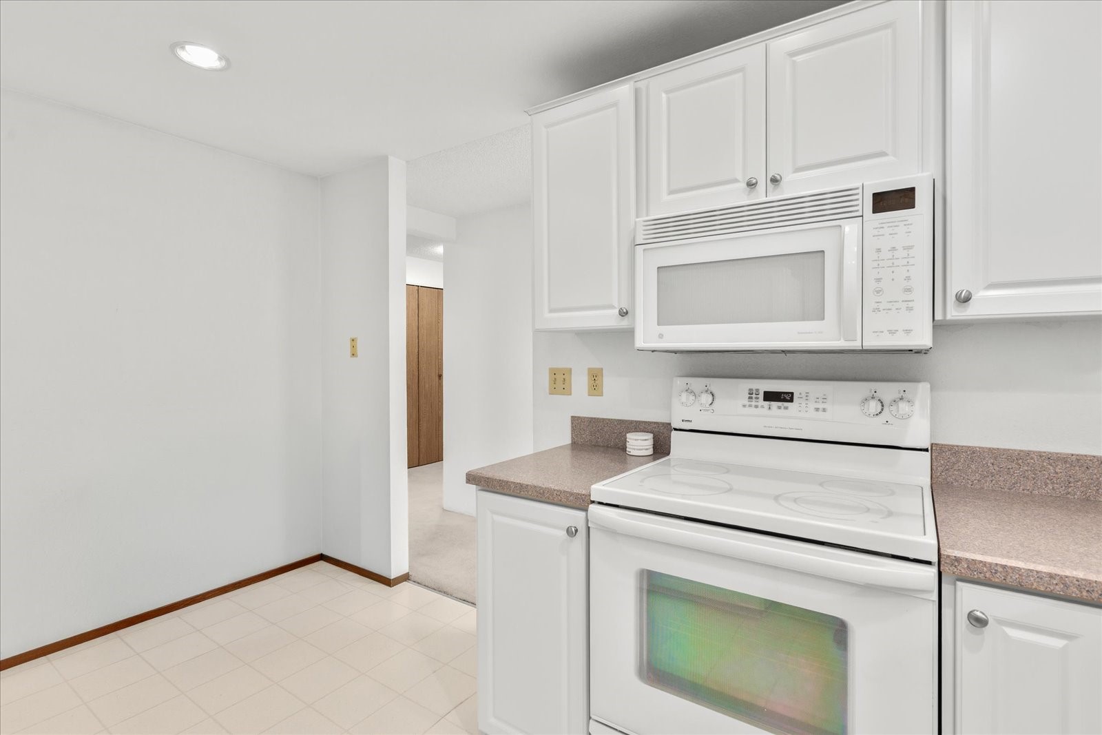 11615 127th Lane NE Unit: A1