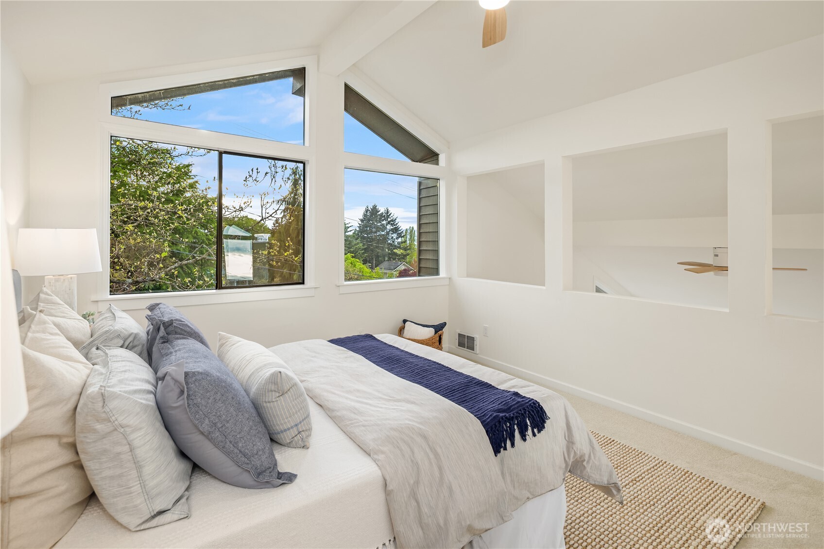 2616 4th Avenue N Unit: 405