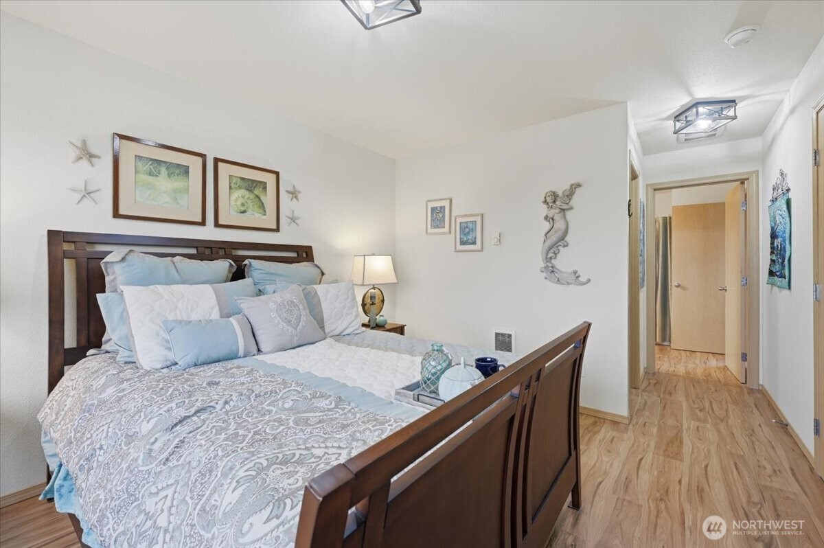 1244 Camero Loop SW