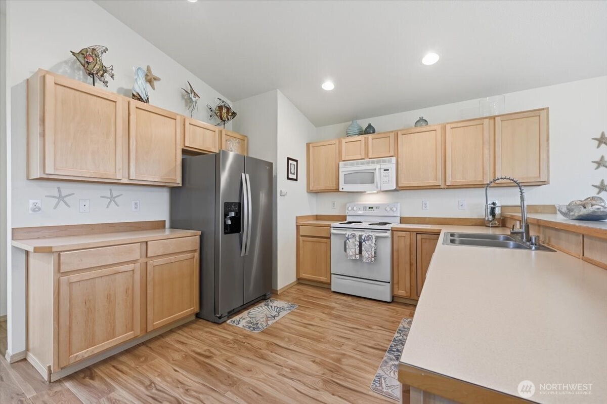 1244 Camero Loop SW
