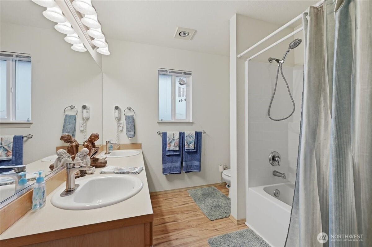 1244 Camero Loop SW