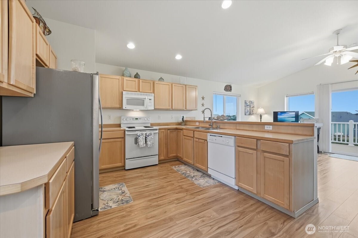 1244 Camero Loop SW
