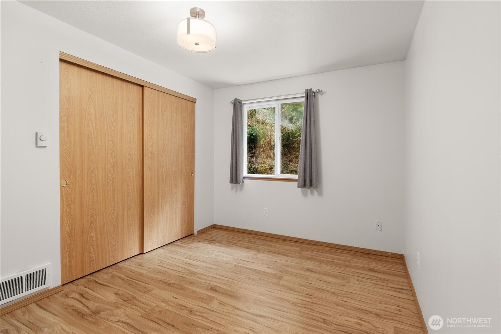 508 Summit Lake Shore Drive NW