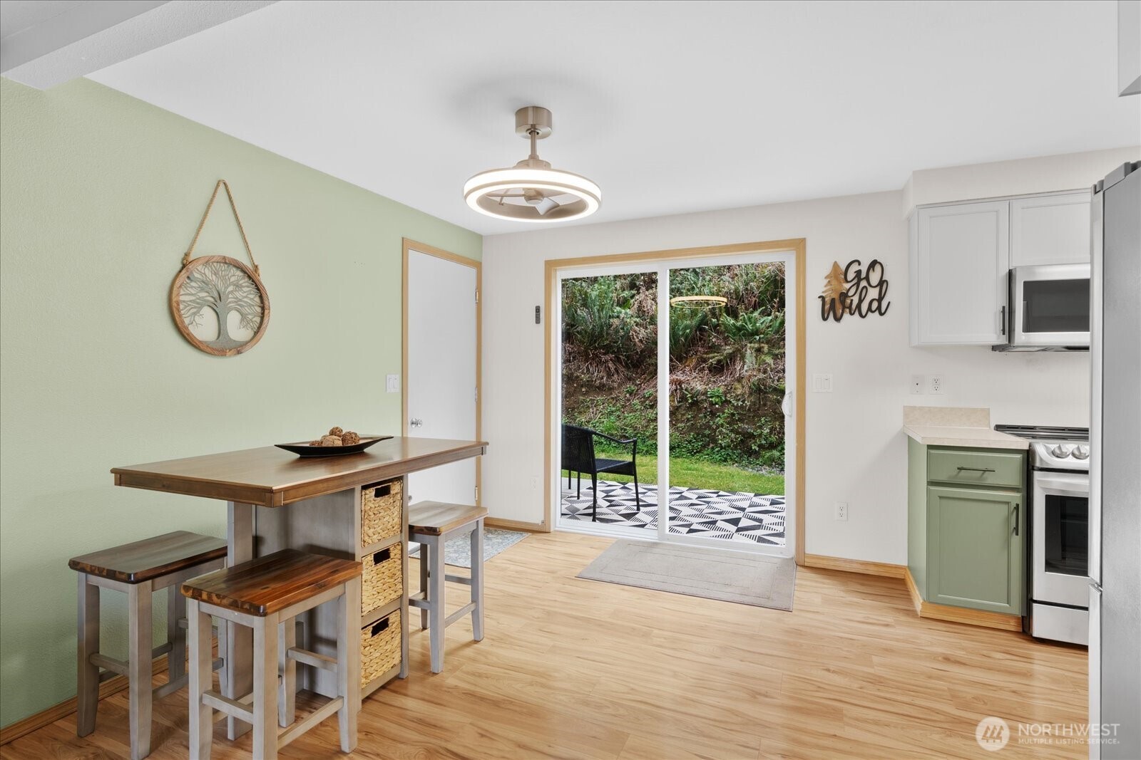 508 Summit Lake Shore Drive NW