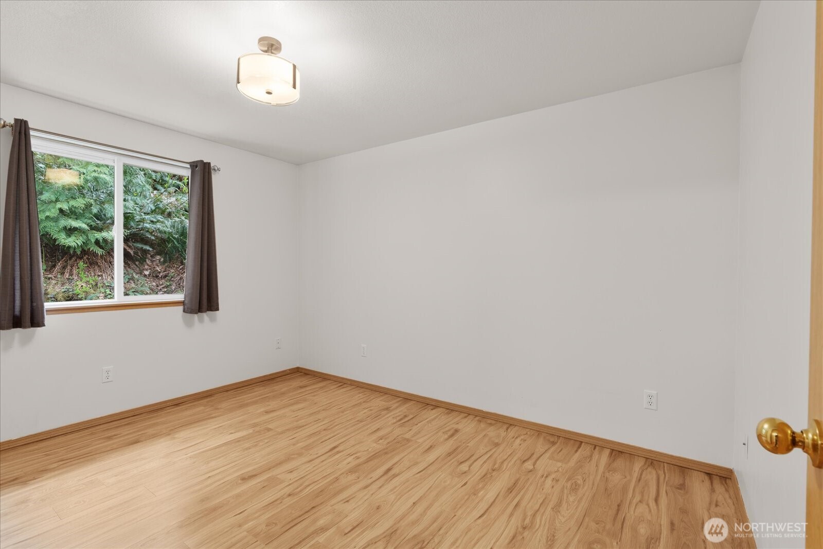 508 Summit Lake Shore Drive NW