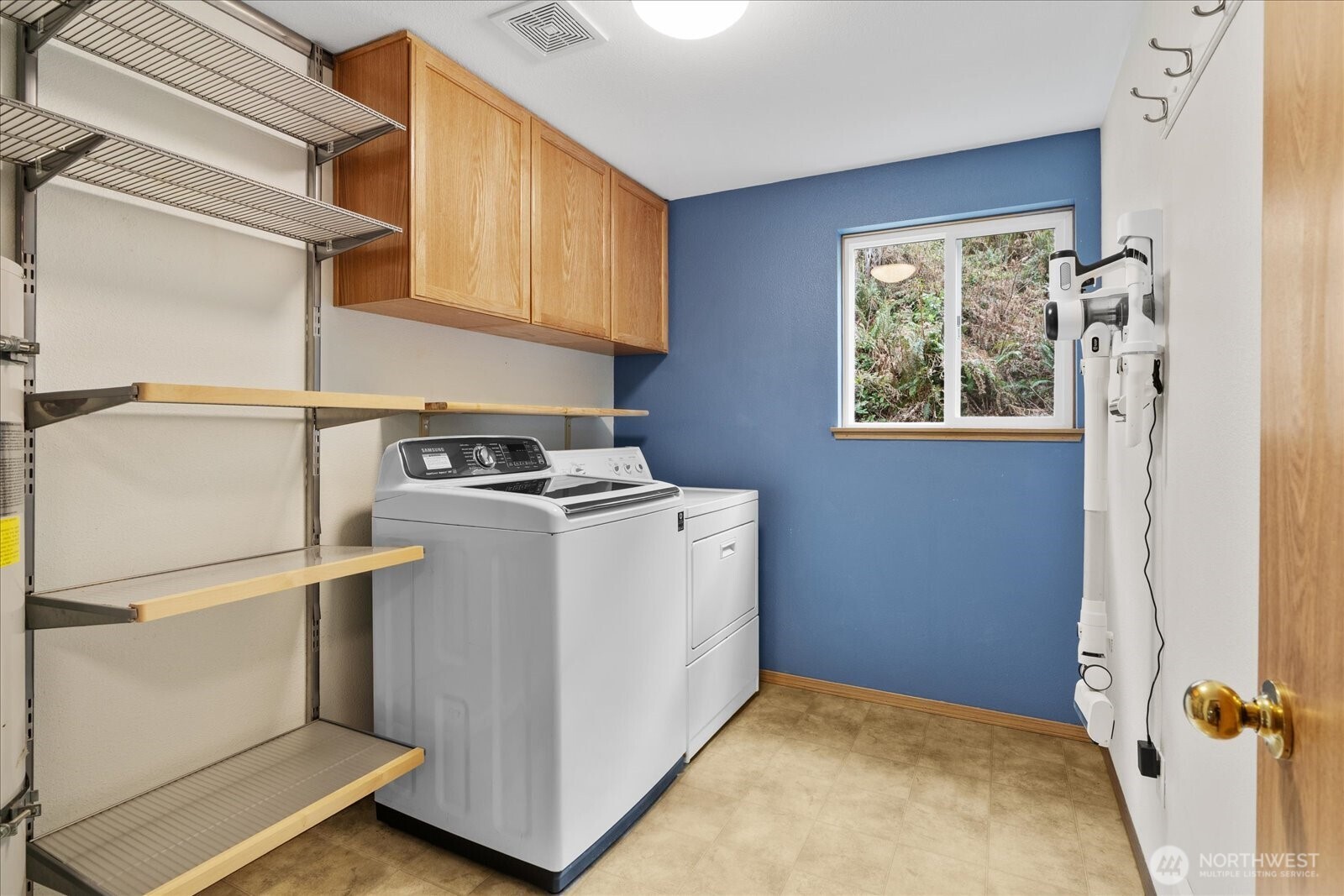 508 Summit Lake Shore Drive NW