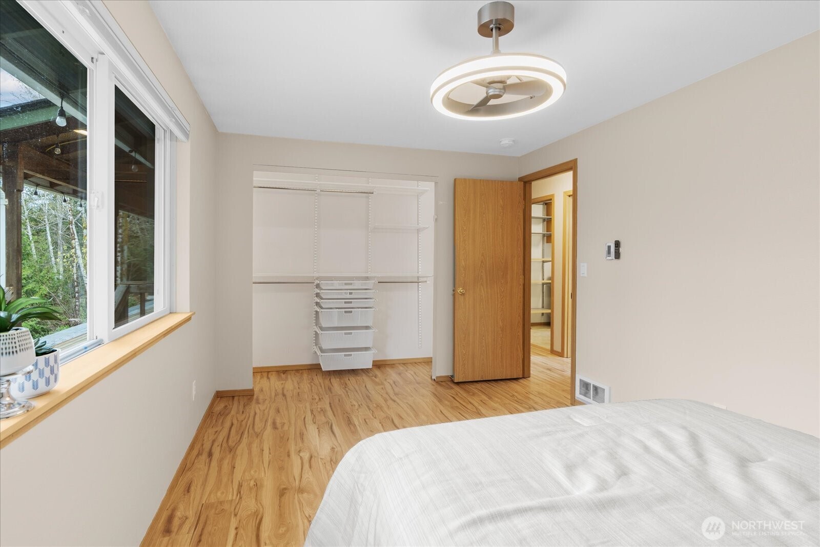 508 Summit Lake Shore Drive NW