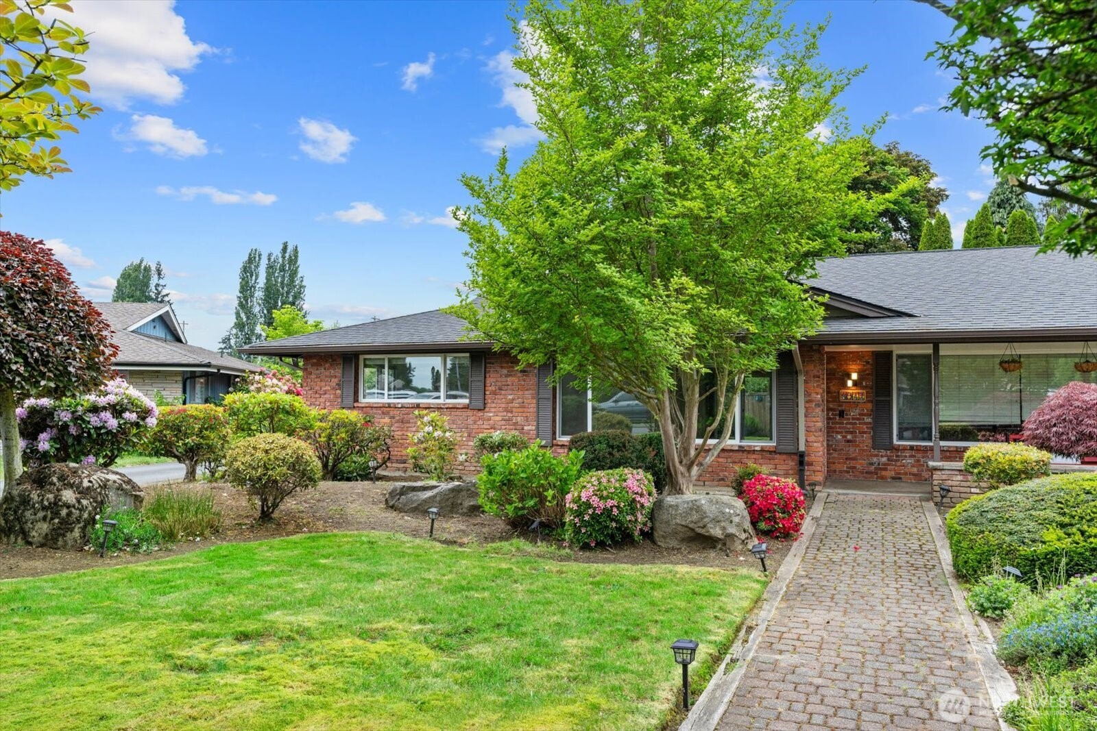 4917 65th Street NE