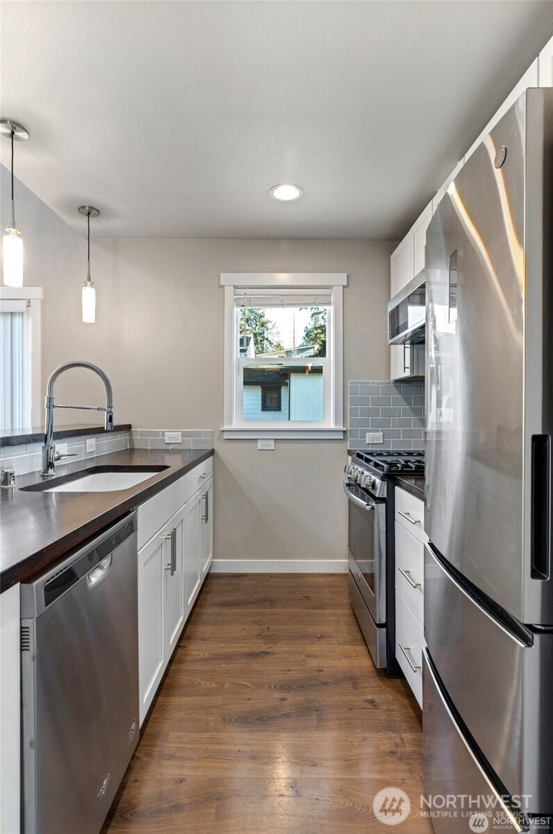 12757 Dayton Avenue N Unit: B