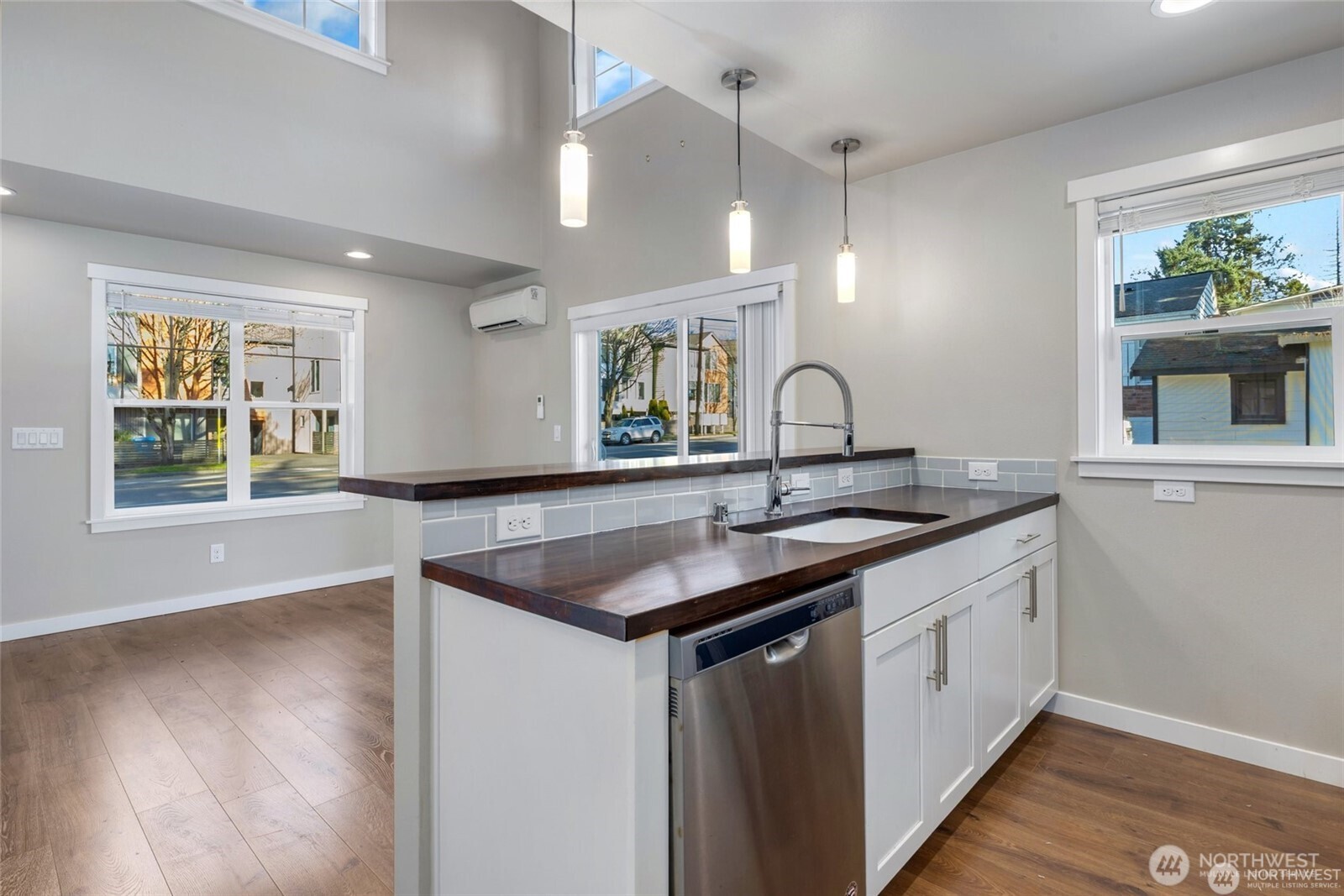12757 Dayton Avenue N Unit: B